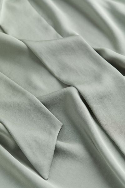 MAMA Satin Dress | H&M (US + CA)