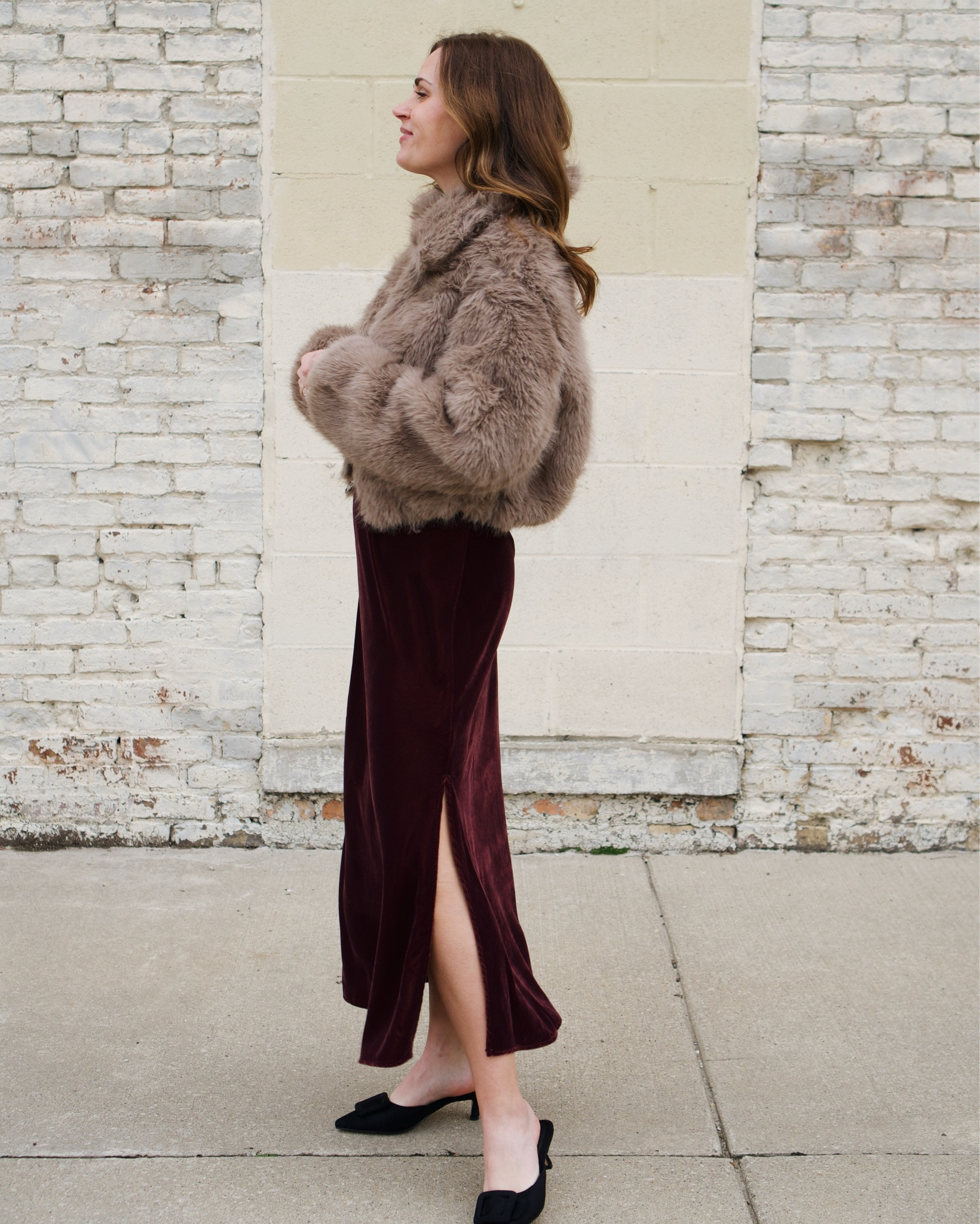 Skirt, size 2
Top, size XS
Dress, size XS
Faux Fur Coat, size XXS
@Gap #howyouweargap #ad