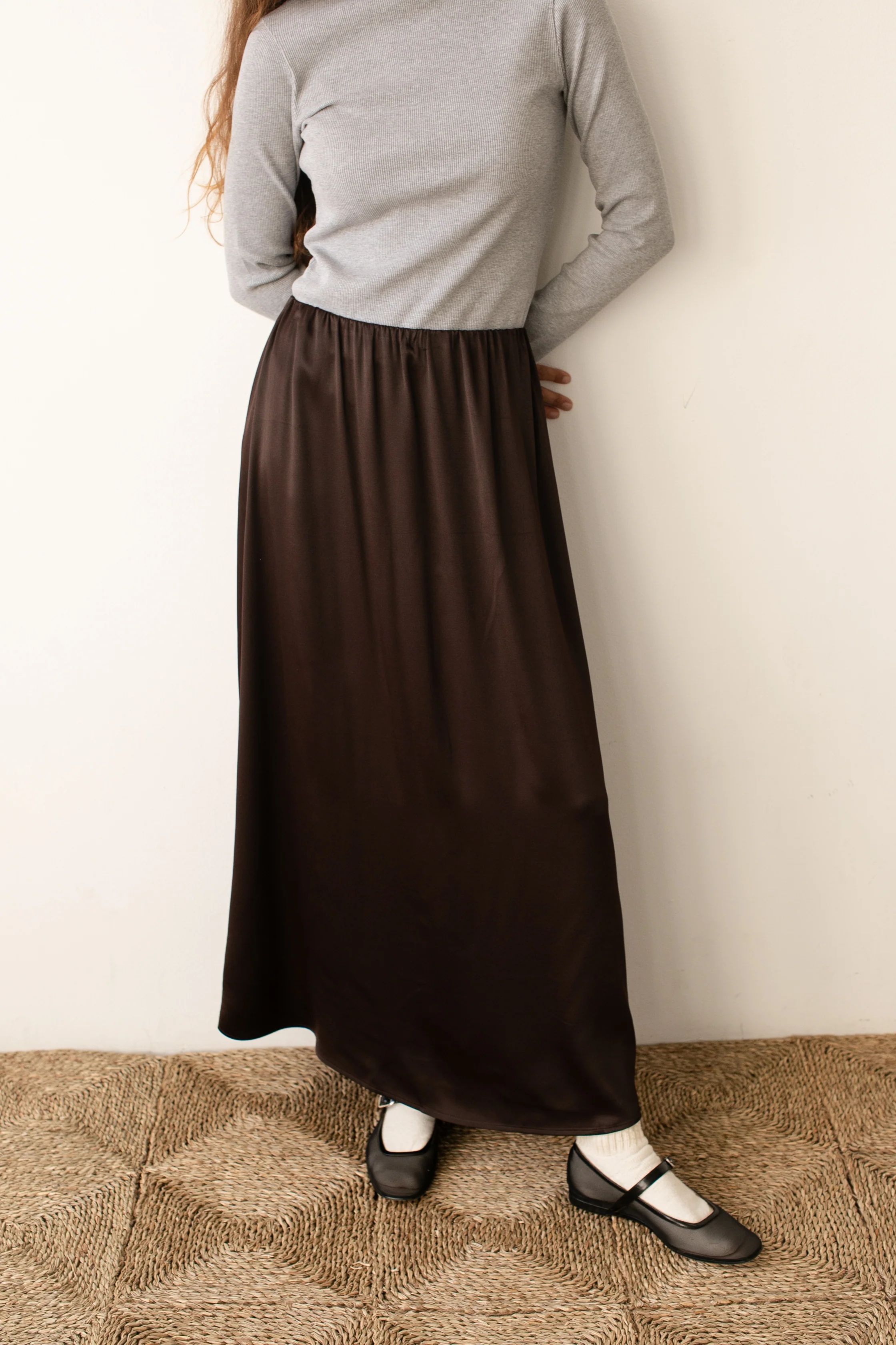 The Satiny Simple Skirt | DONNI.