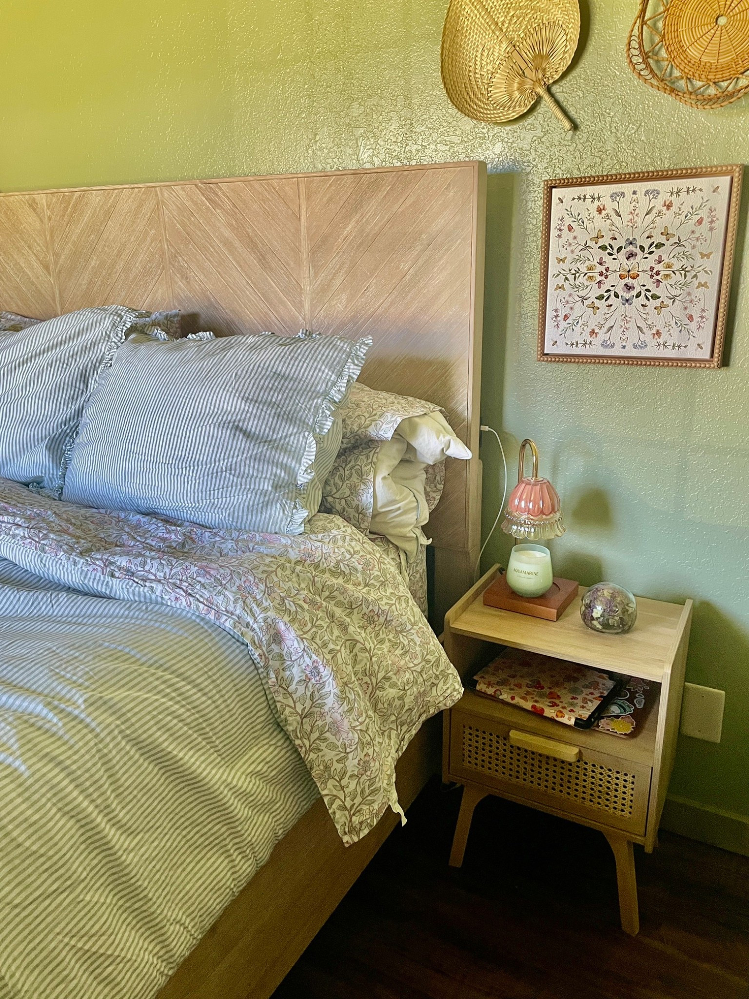 Boho Bedroom Ideas for green home lovers! #greenhome #bedroomdecor # bohobedroom 

#LTKHome
