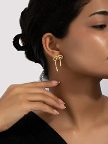 1pair Geometric Design Minimalist Bow Knot Earrings | SHEIN