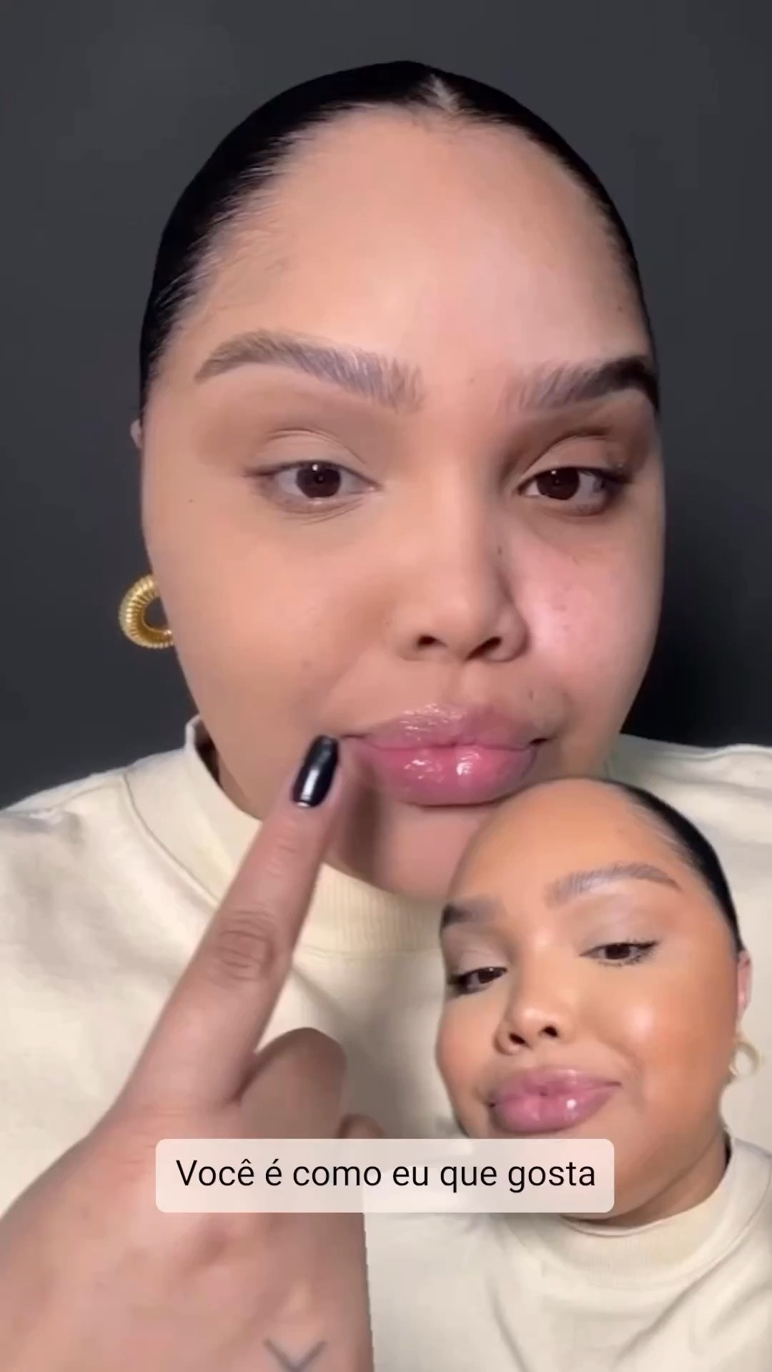 Quem disse que a gente precisa escolher entre cobertura e glow? O mundo perfeito existe adicionando apenas 2 gotinhas do Óleo de Vitamina C com Rosas da Biossance na sua base líquida favorita ✨ 

#LTKbrasil #LTKbeauty