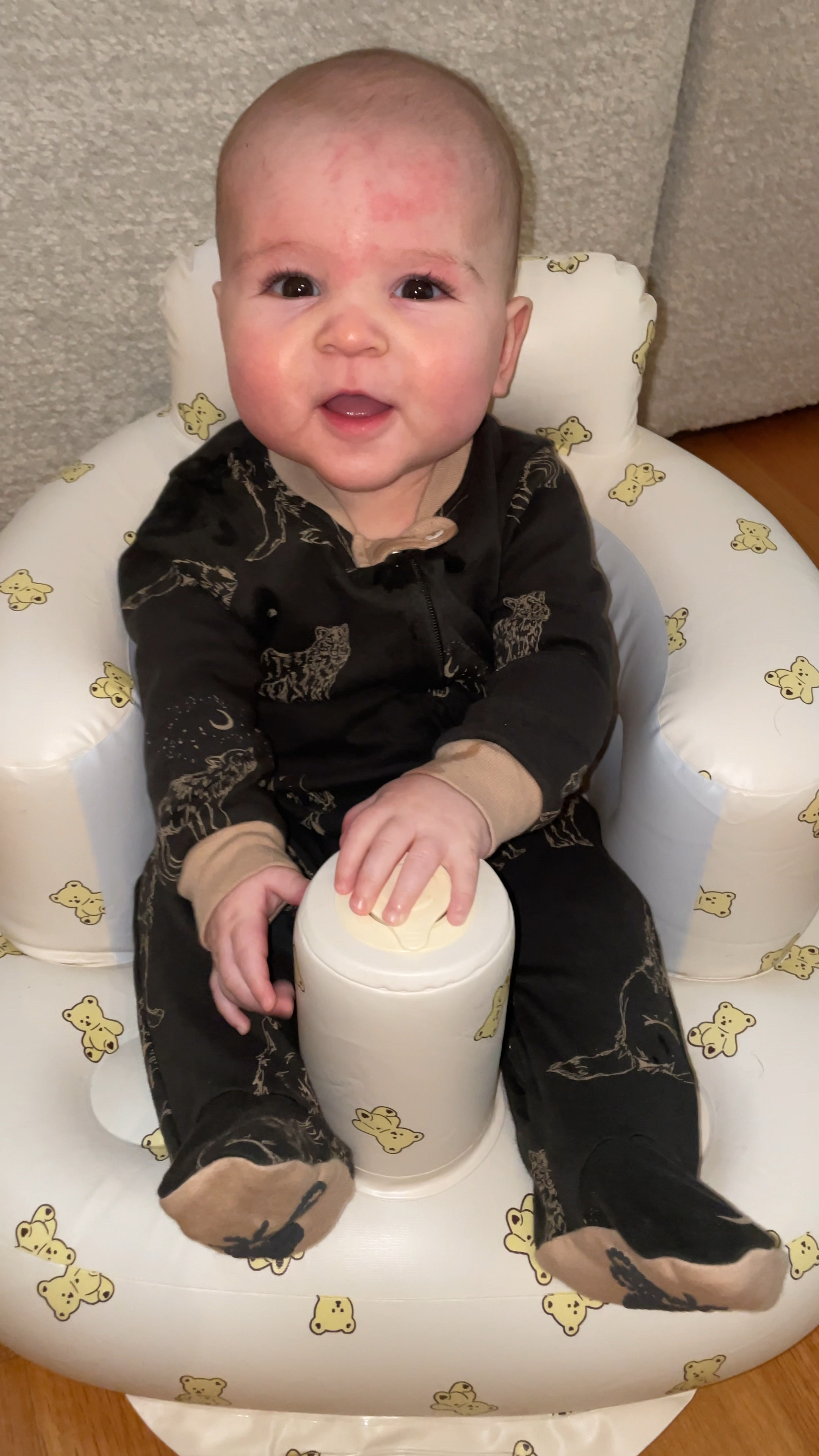 This onesie >>>
This inflatable chair >>>



Baby clothes
Baby accessories 
Baby must haves 
6 months old


#LTKBaby #LTKFindsUnder50 #LTKHome