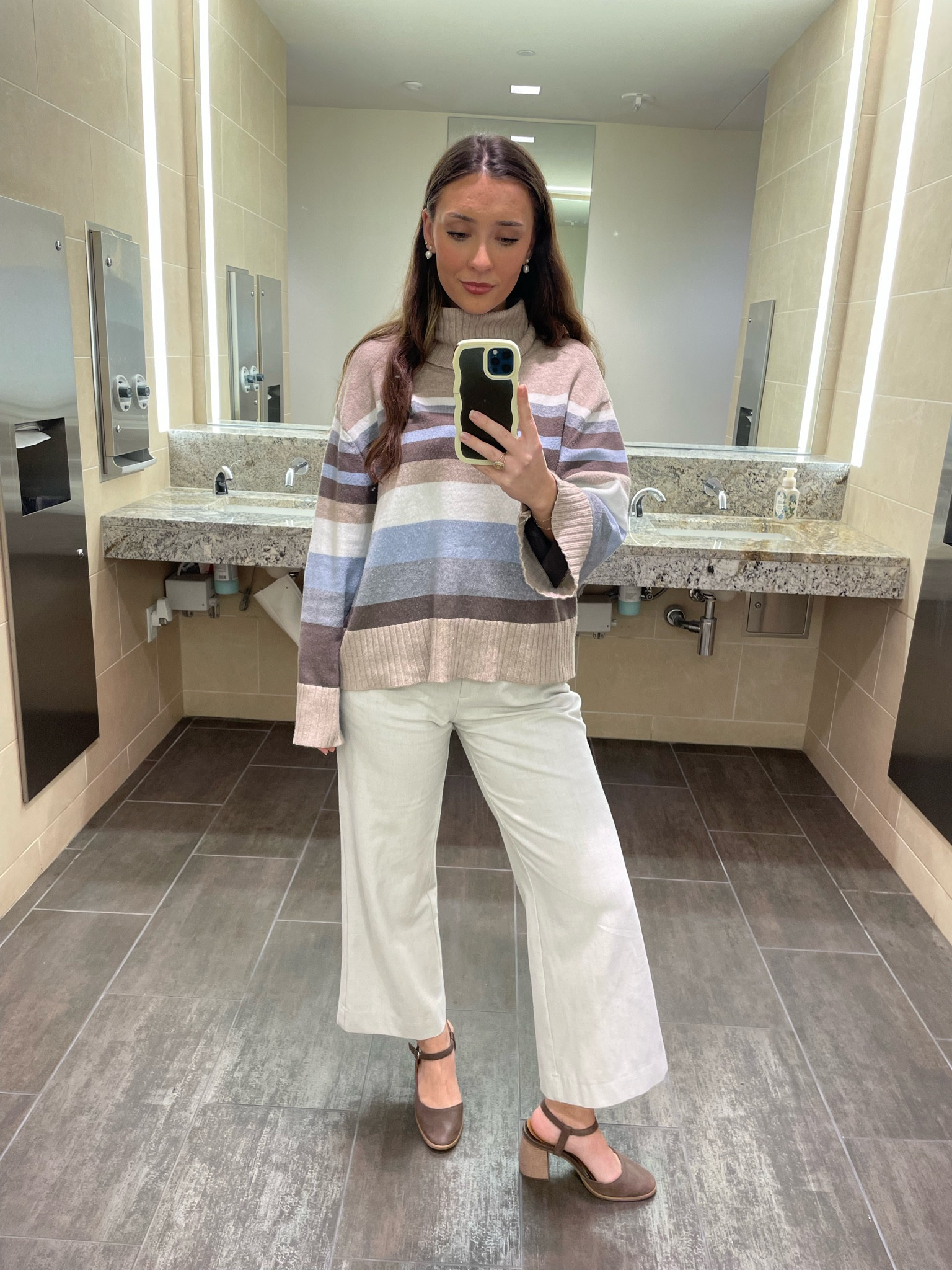 I'm obsessed with this striped sweater and it's only $26!!! Literally so soft 
#workoutfit

#LTKworkwear #LTKsalealert #LTKstyletip