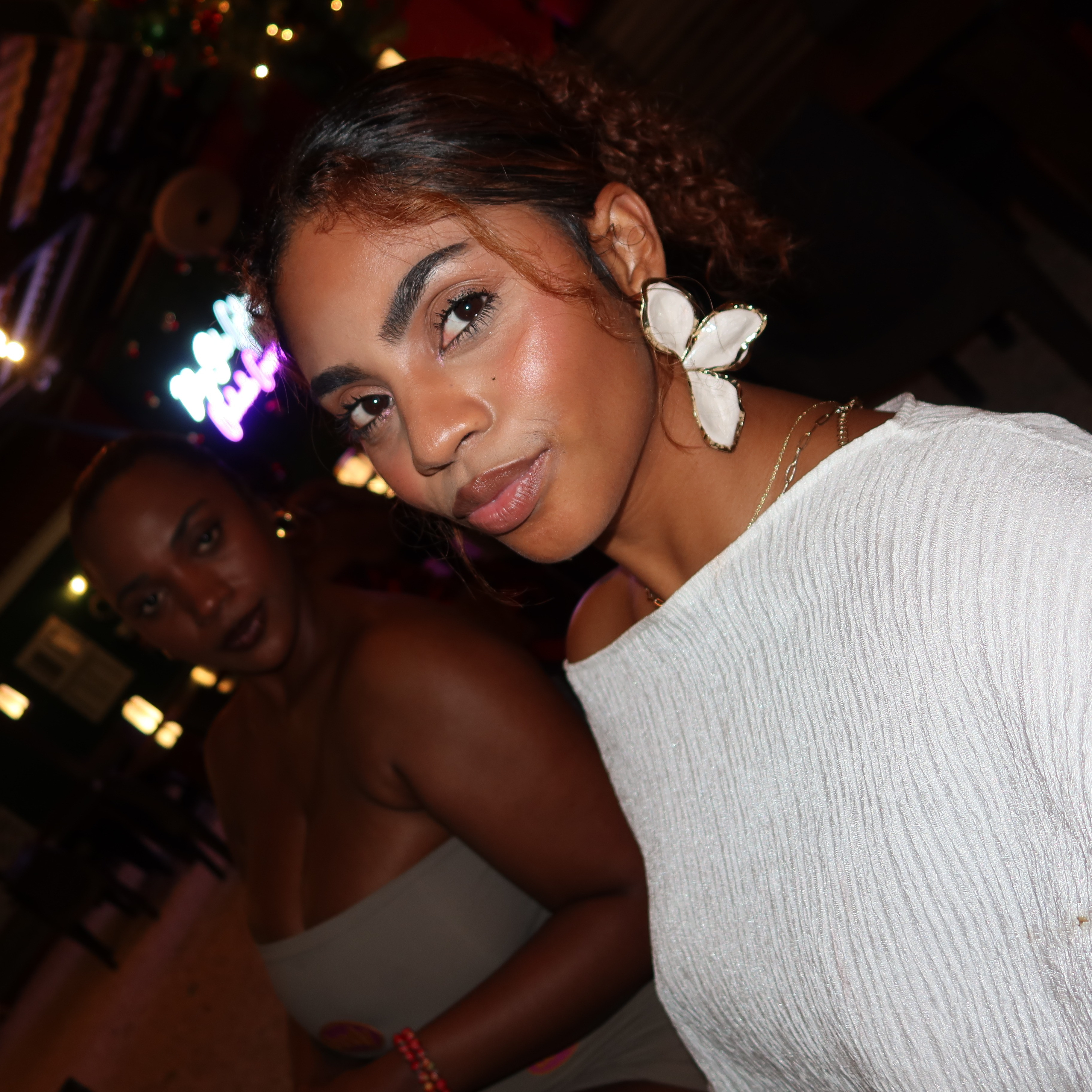 I usually don't wear big statement earrings like this, but this was the PERFECT accessory for an island trip!  

 #LTKdayinmylife #LTKgrwm #LTKootd