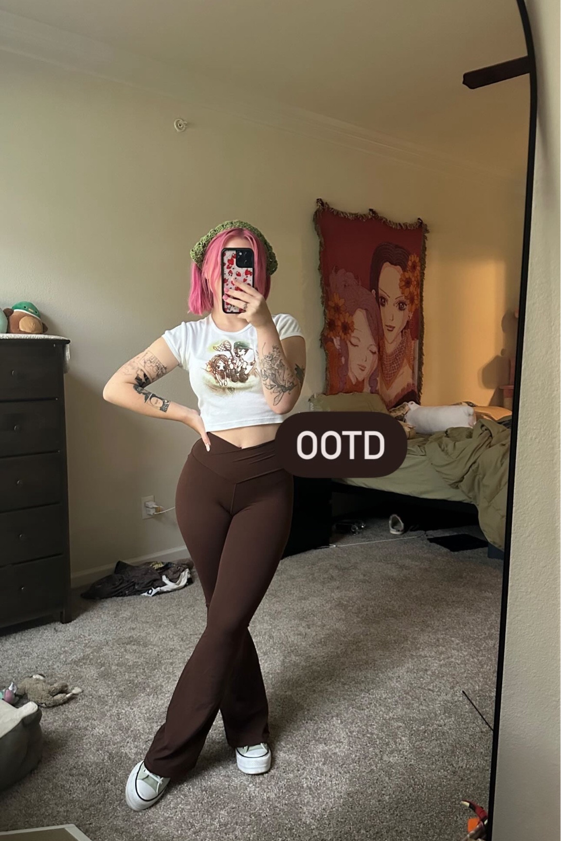 Brow yoga pants and baby tee ootd. Spring fashion, style inspo, fairycore, whimsigoth, alt

#LTKfitness #LTKFestival #LTKActive