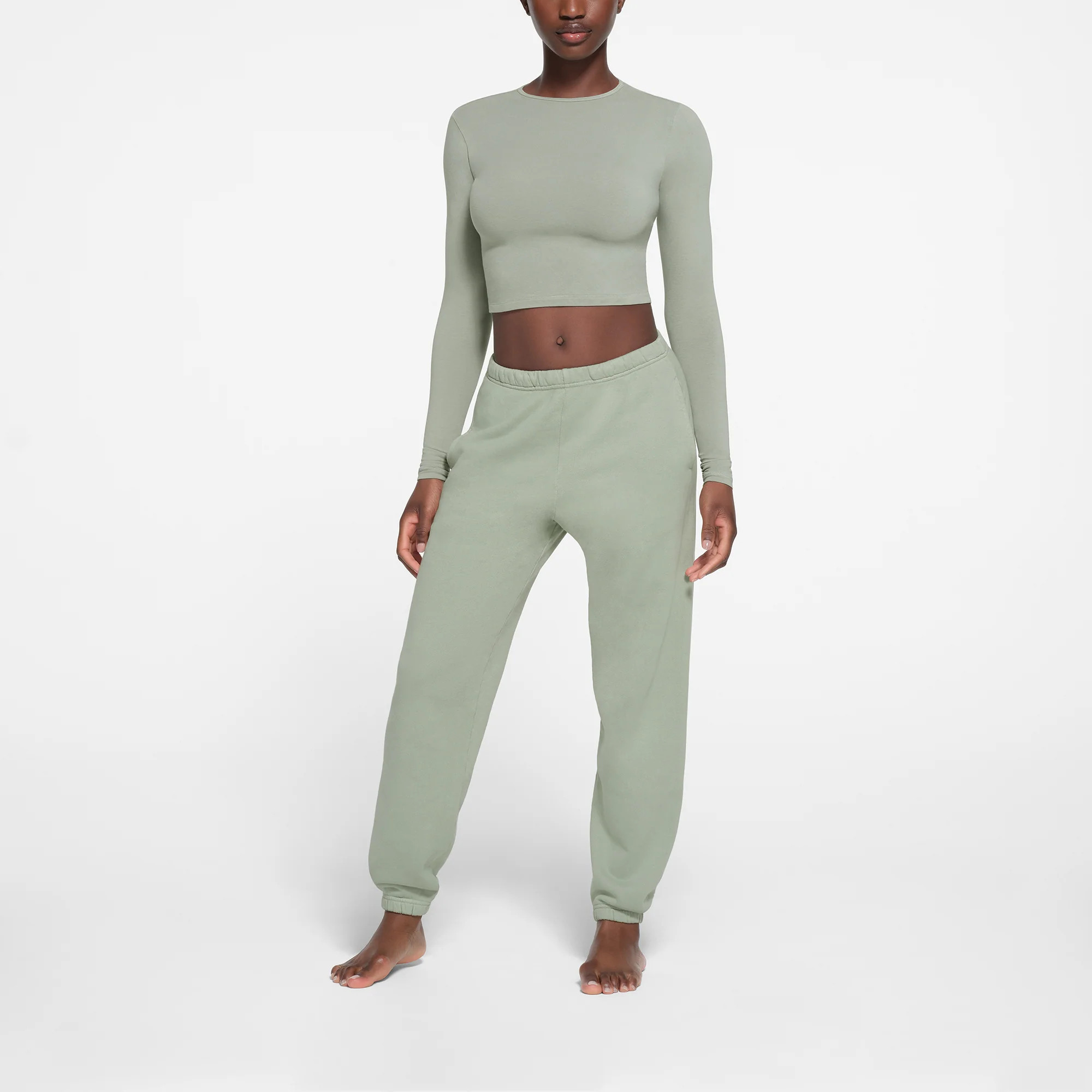 SKIMS Cropped Long Sleeve T-Shirt | Green | Small | New Vintage | SKIMS (US)