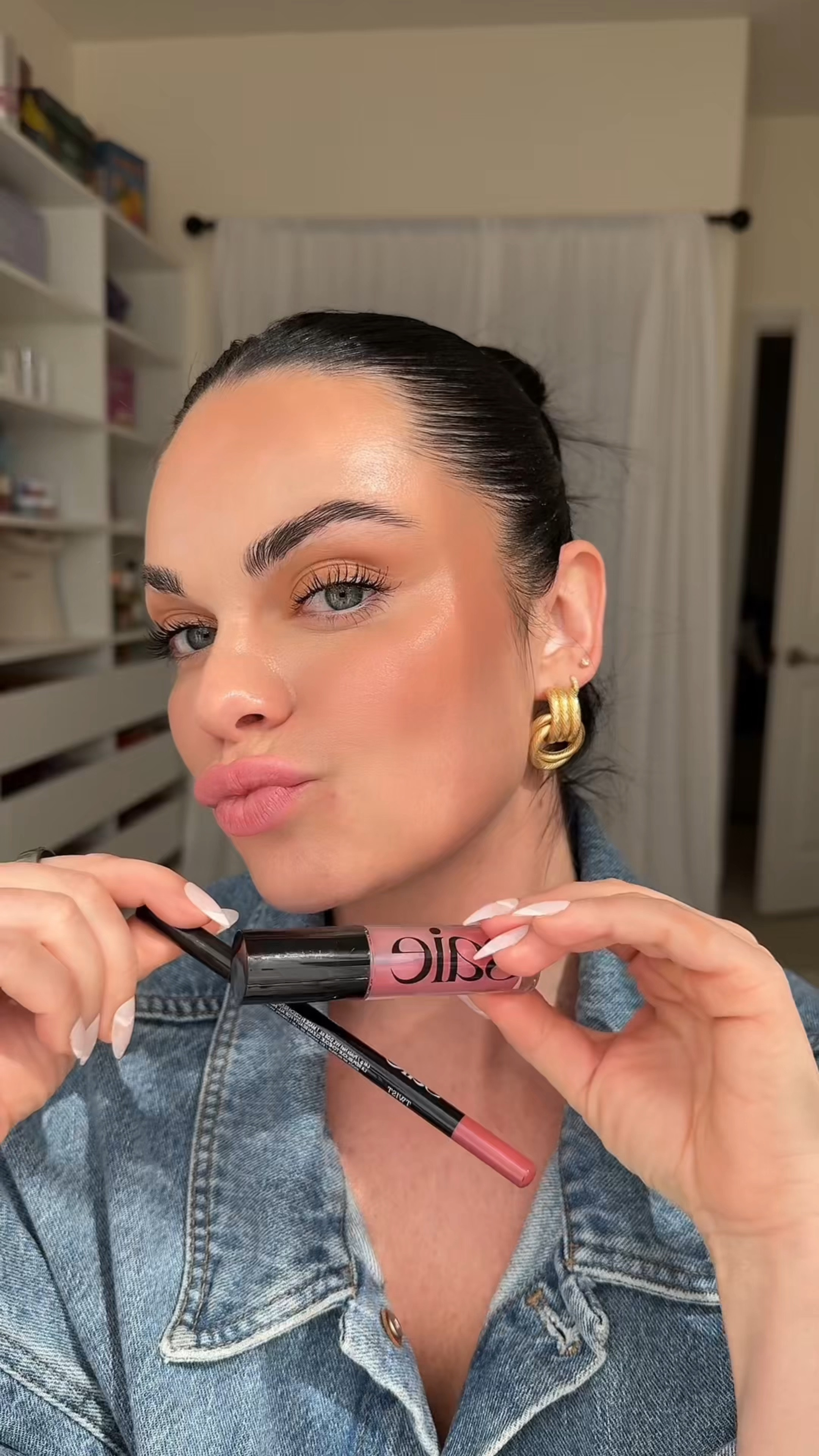 OBSESSED with this lip combo! #lipcombo #lipgloss #pinklipcombo 

#LTKBeauty