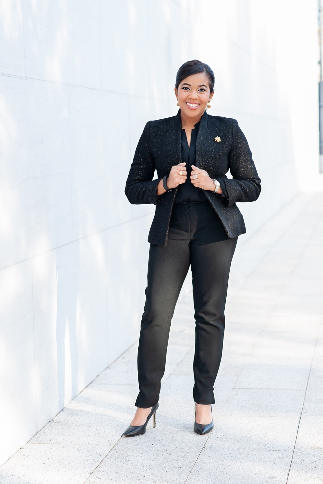 A sparkly black blazer is perfect for your holiday office party!✨🤍 

Holiday party outfits. Work party outfits. Office party outfits. Holiday party outfit ideas. Sparkly blazer. Holiday blazer. 



#LTKworkwear #LTKHoliday #LTKSeasonal