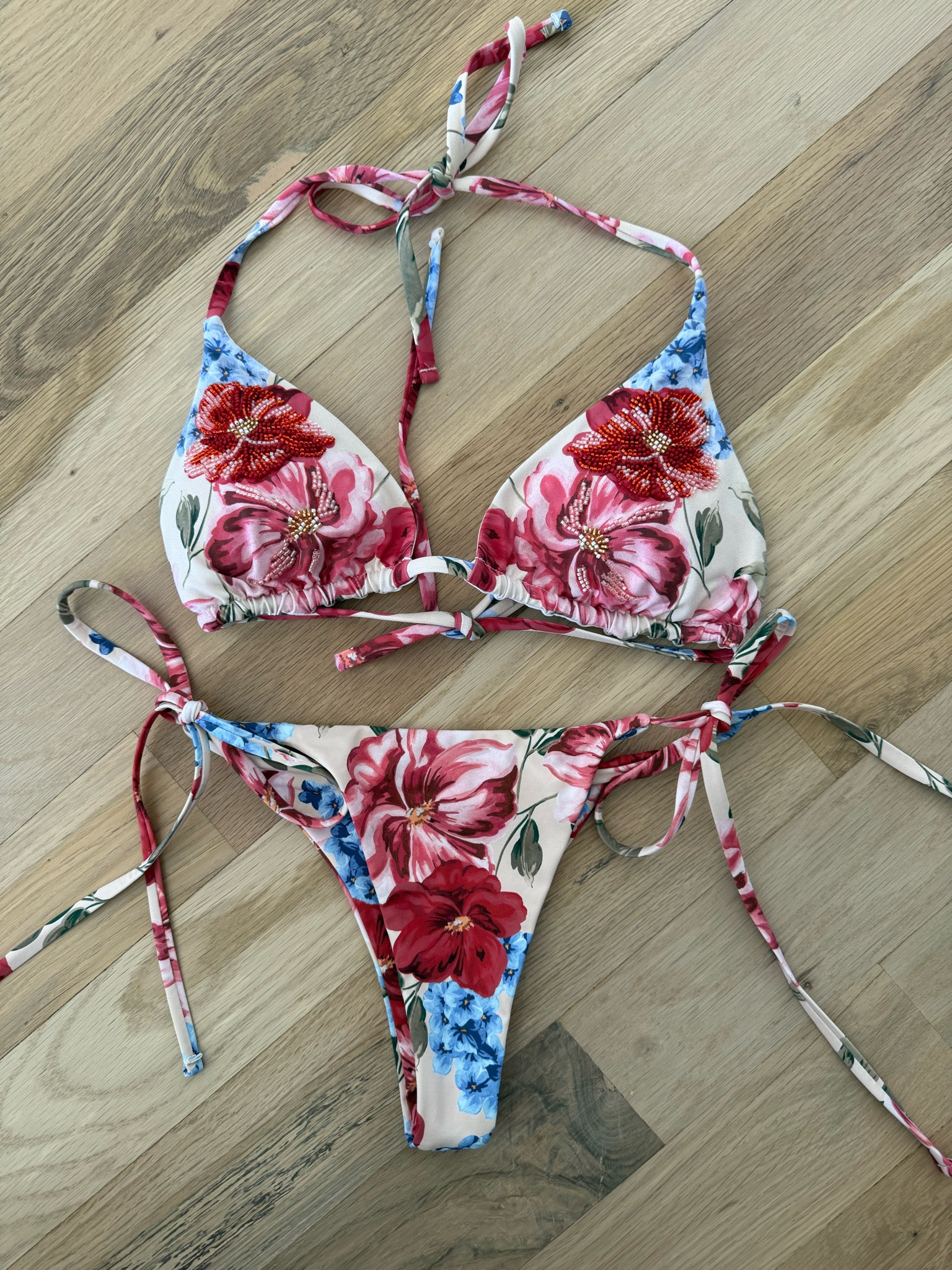 Cutest bikini on sale size xs bottoms m top

#LTKSaleAlert #LTKPetite #LTKgrwm