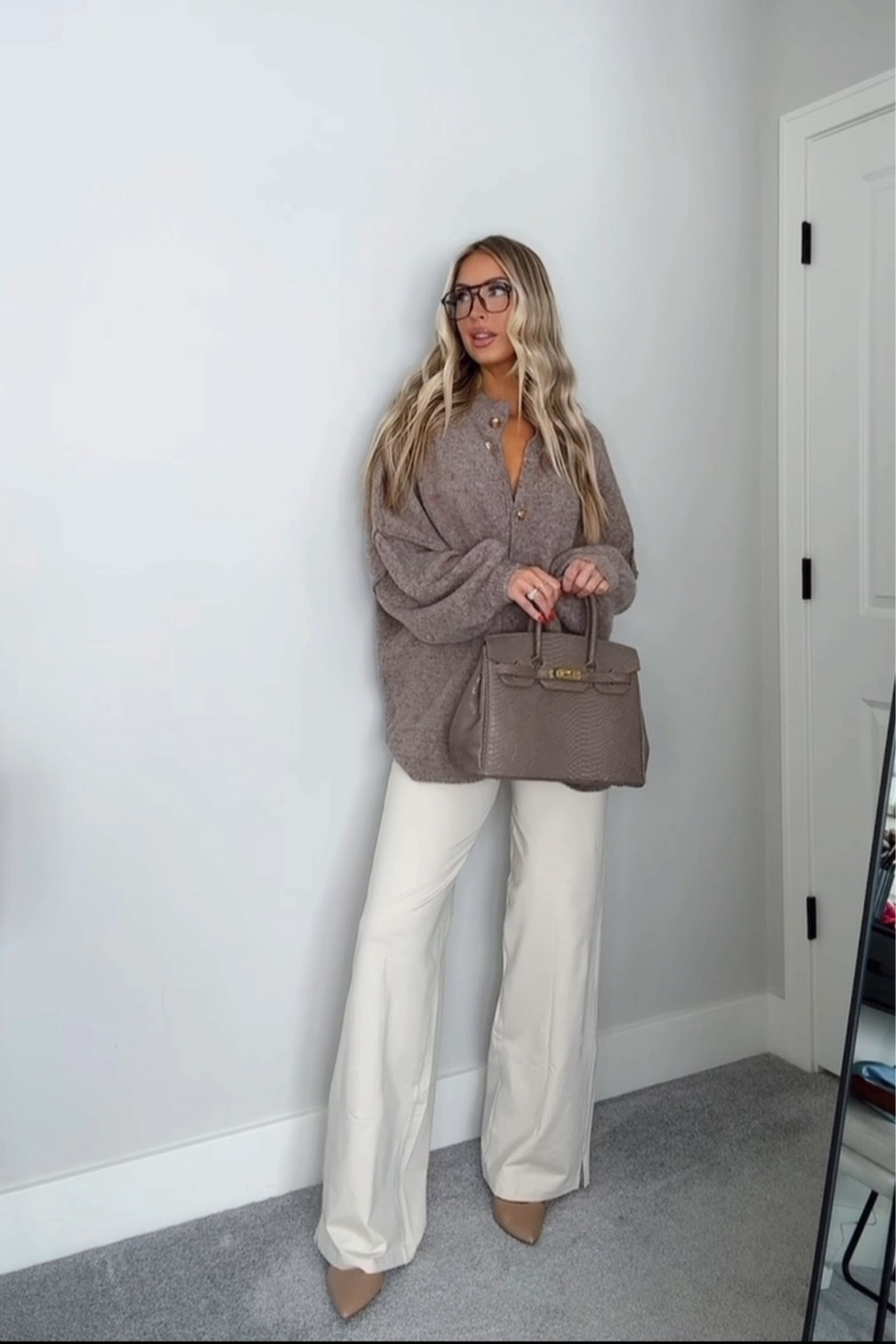 Wearing a size S long in the pants & size M in the sweater 

#LTKStyleTip #LTKFindsUnder50 #LTKWorkwear