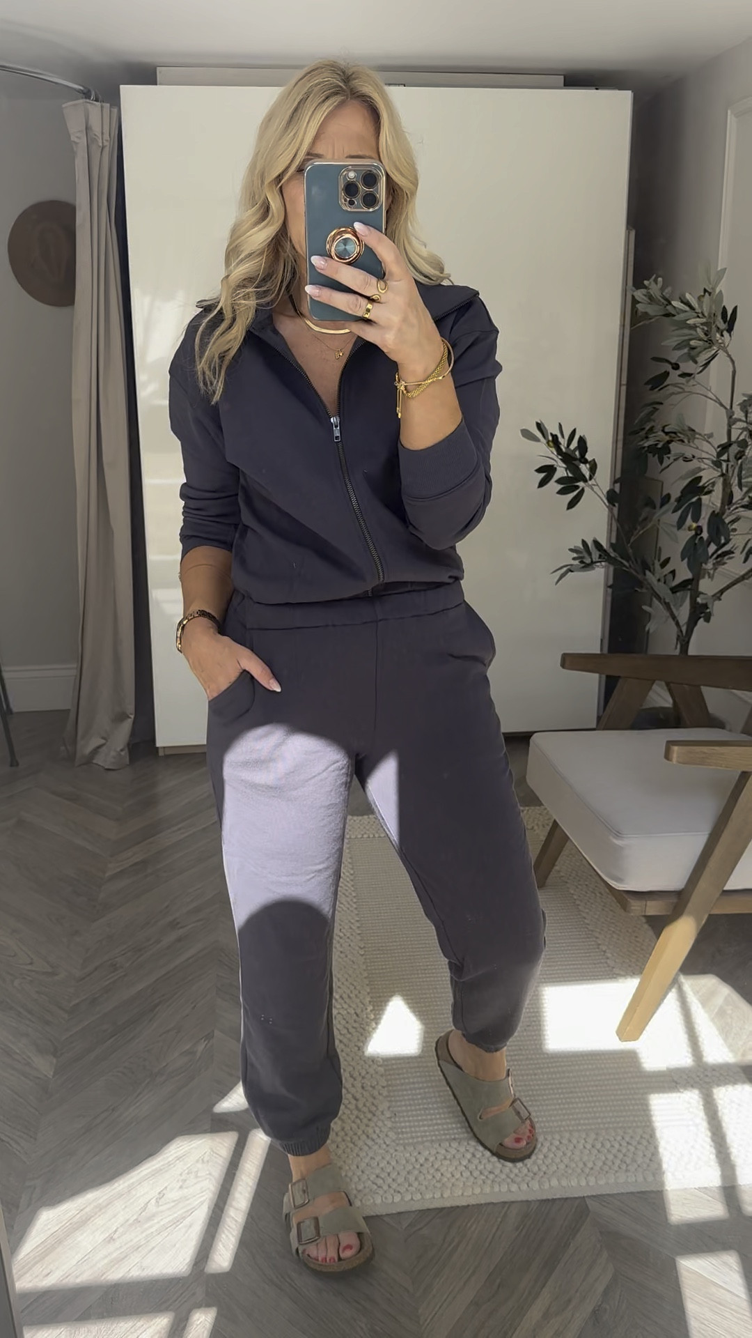 Jumpsuit - relaxed & practical 

#LTKSeasonal #LTKeurope #LTKcurves