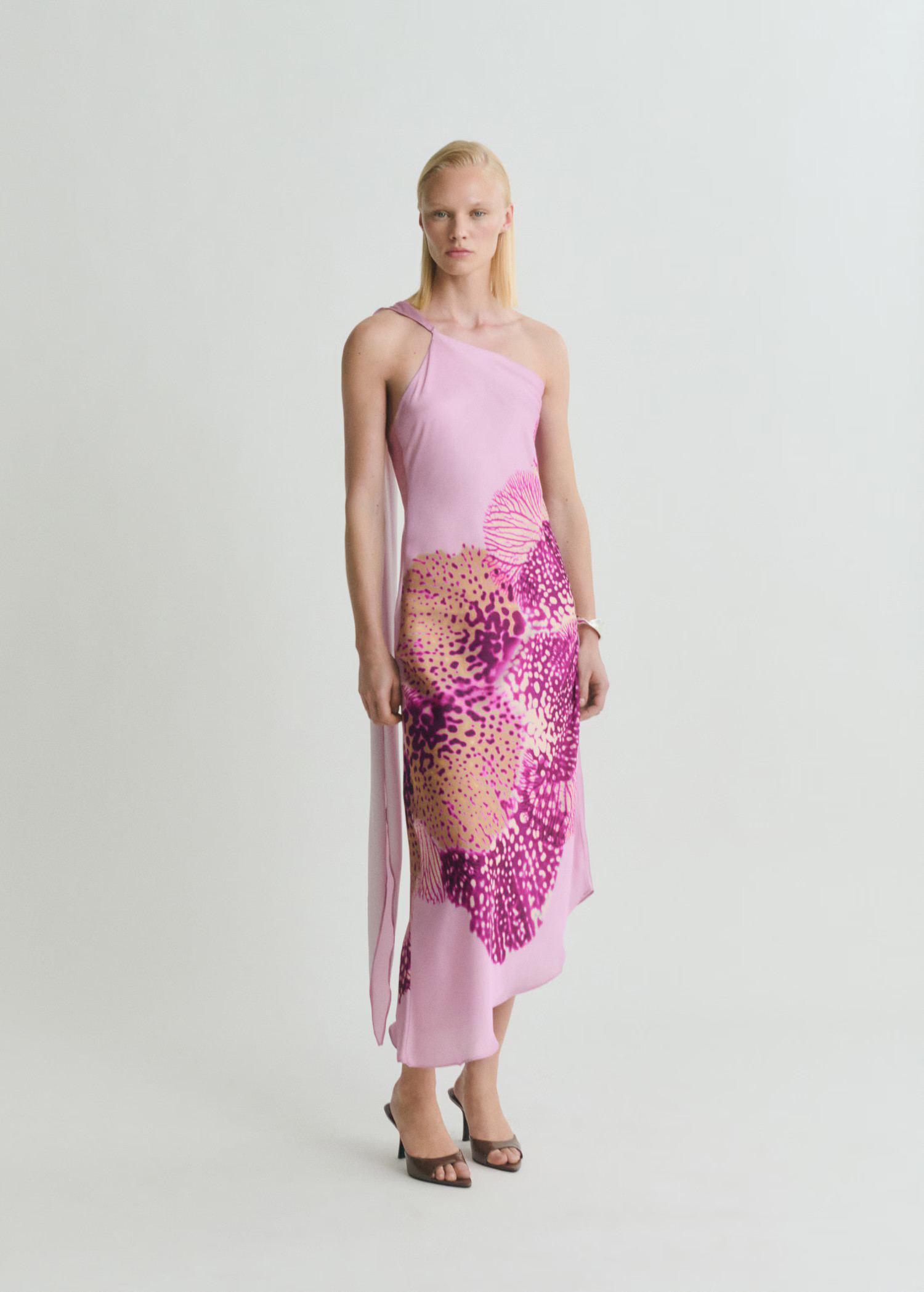 Satin scarf dress with maxi-flower print - Women | MANGO United Kingdom | MANGO (UK)
