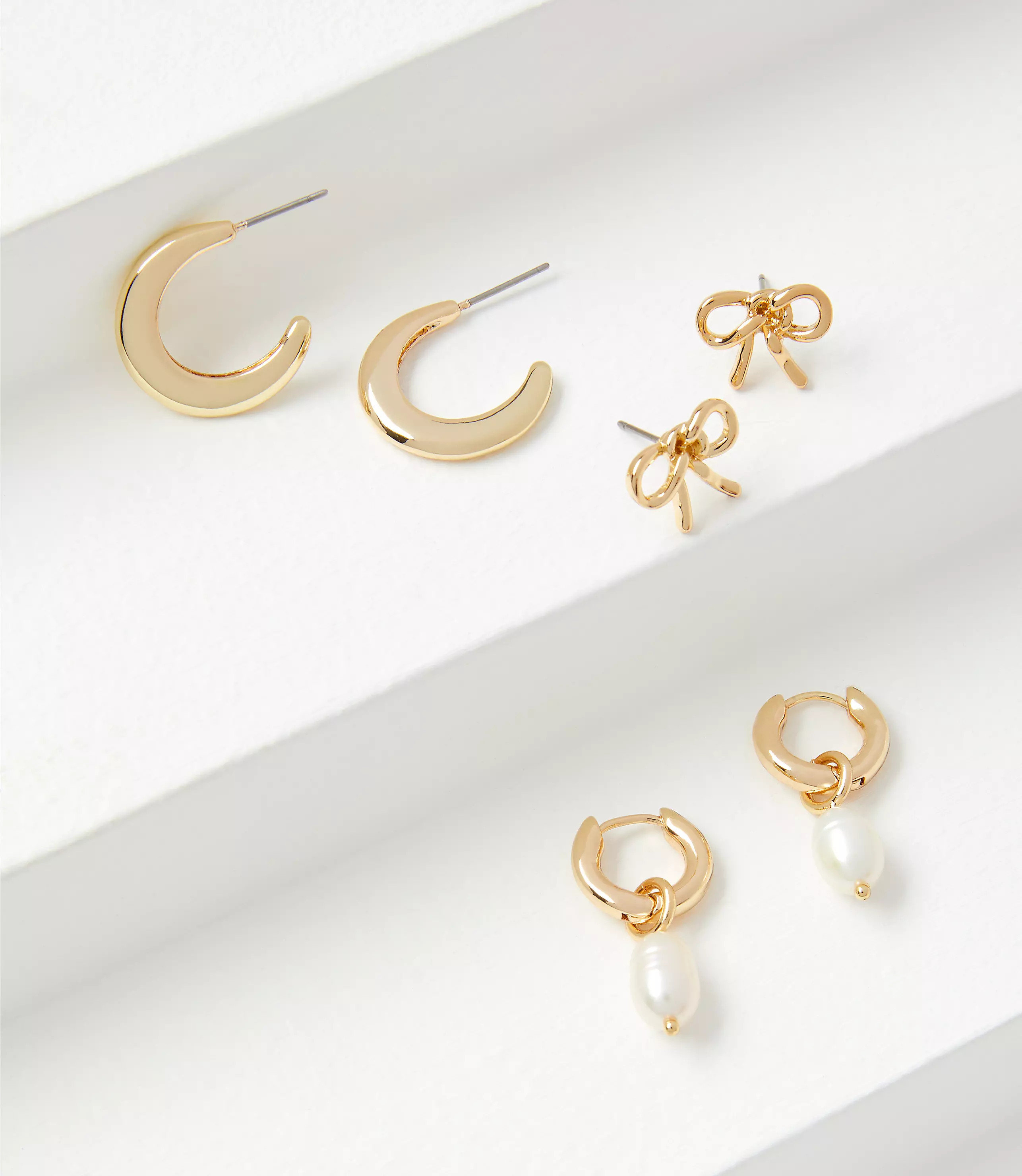 Pearlized Bow Stud Earring Set | LOFT