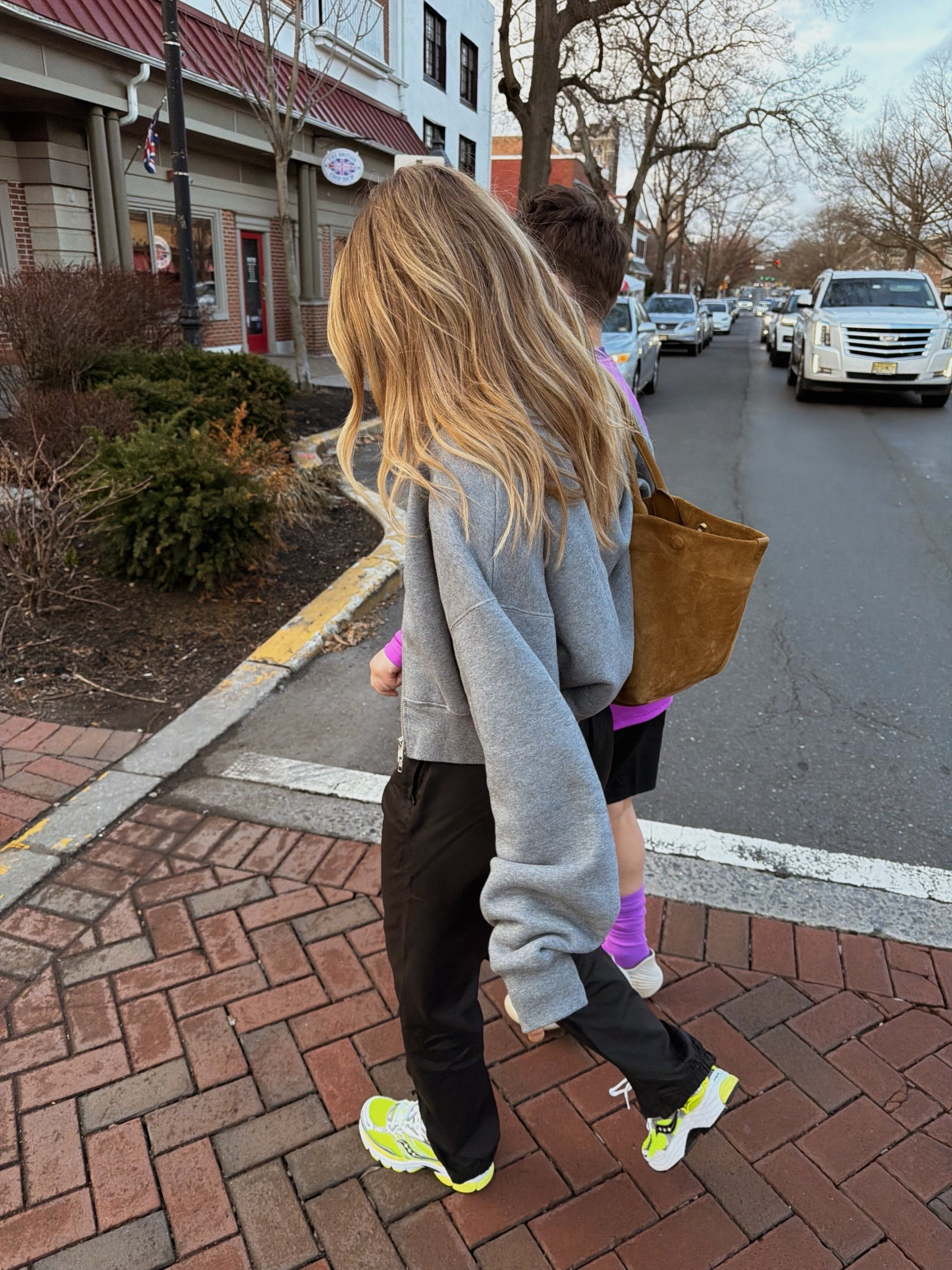 Sweatshirt small - also linked similar style for less 
Tee small 
Pants old wardrobe nyc linking similar 
Sneakers tts 