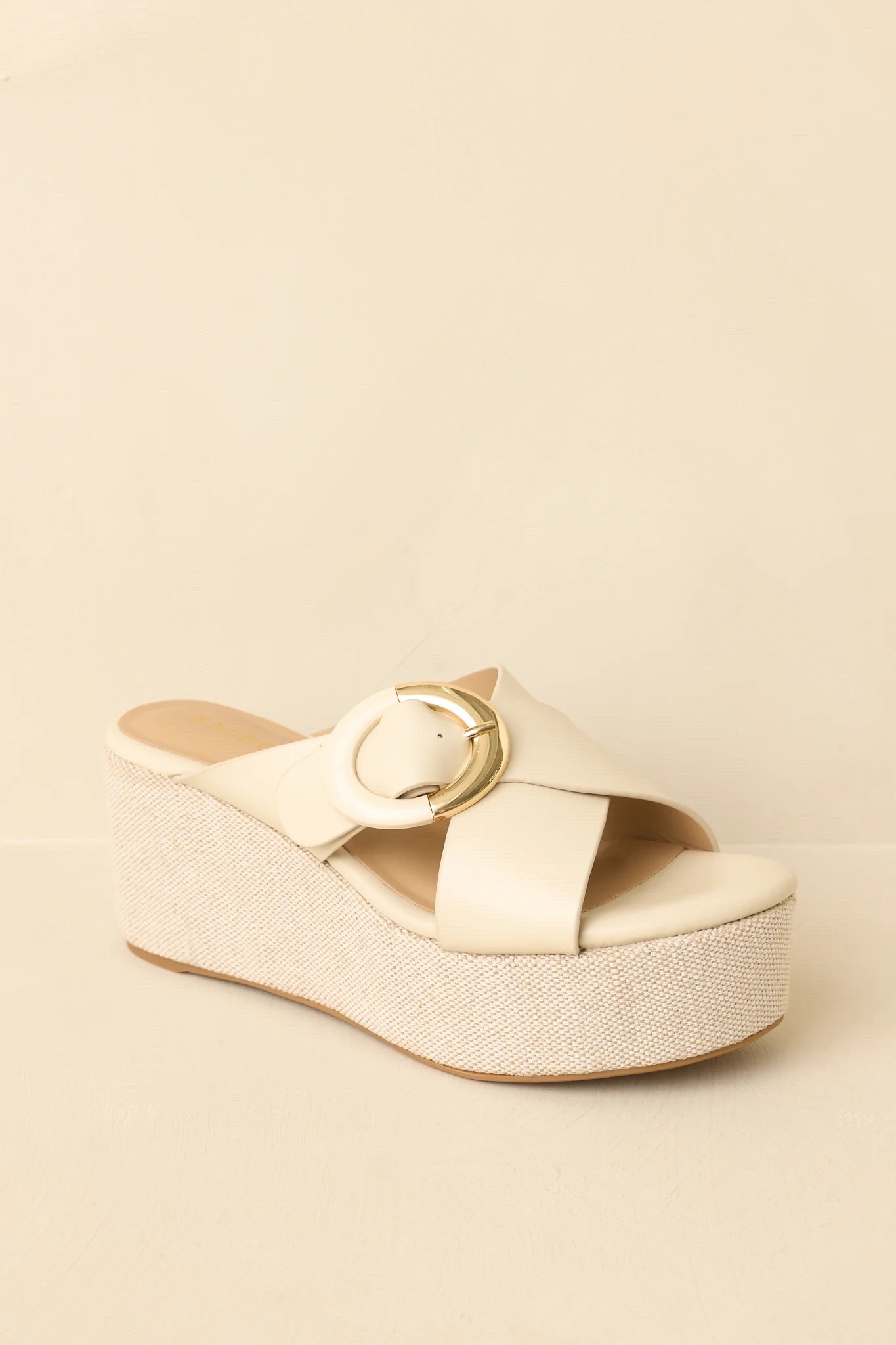 These ivory faux leather platform wedge sandals combine effortless comfort with elevated sophistication, creating the perfect finishing touch for vacations, brunches, garden parties, and chic summer outfits ✨🤍 Under $60, and take 25% off site wide with the code MEMORIAL25.

Keywords:

* platform wedge sandals
* ivory wedge heels
* faux leather sandals
* summer wedge shoes
* neutral platform sandals
* feminine summer heels
* vacation sandals
* elevated casual footwear
* European summer outfit
* brunch outfit accessories
* vacation wardrobe staple
* resort chic fashion
* garden party shoes
* warm weather style
* elevated feminine fashion
* sunset dinner outfit

#LTKgrwm #LTKootd #LTKSaleAlert