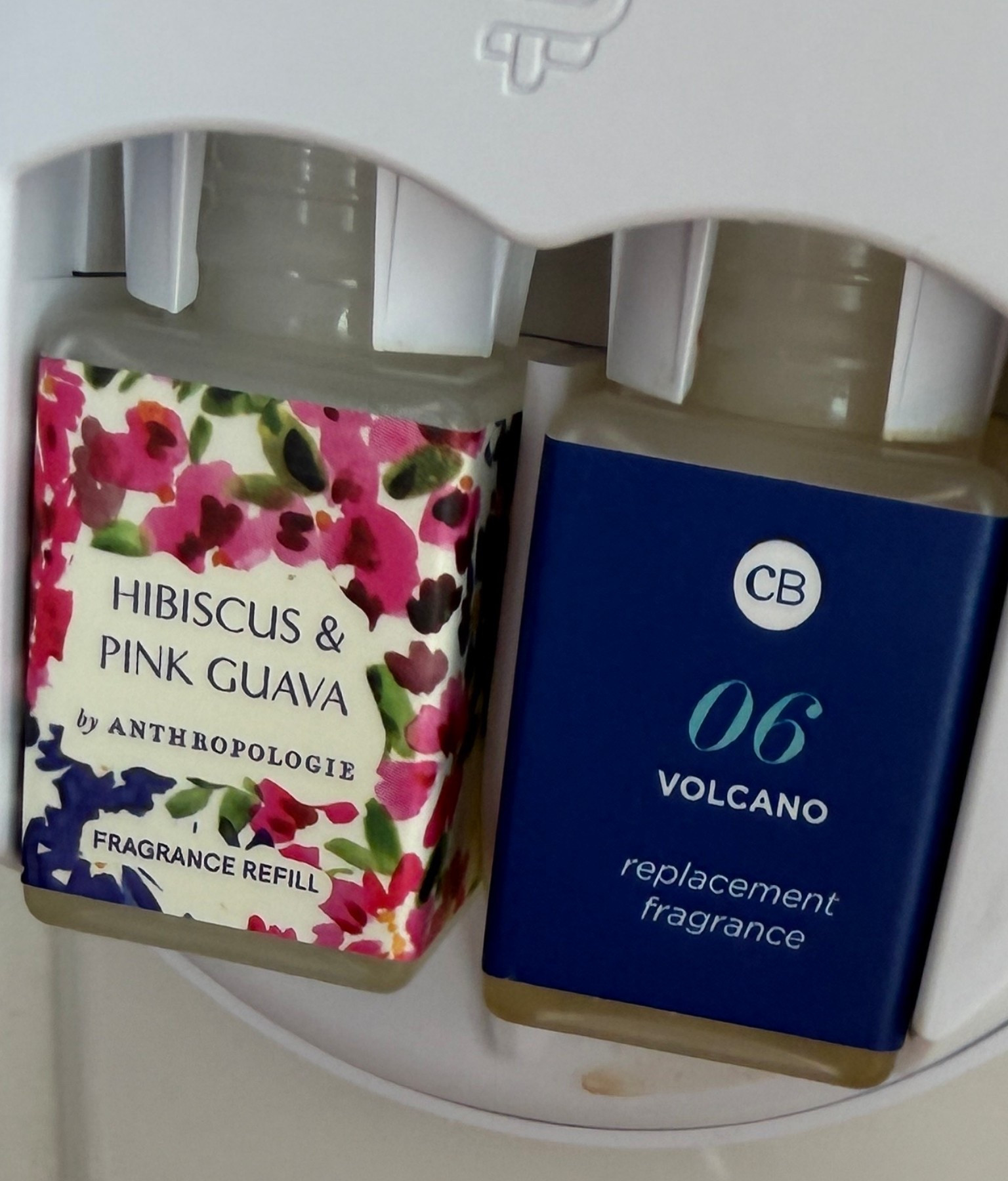 Loving this new @pura scent paired with the classic volcano scent. My Pura keeps our house smelling fresh and clean. #gifted 

#LTKMothersDay #LTKHome #LTKmomlife