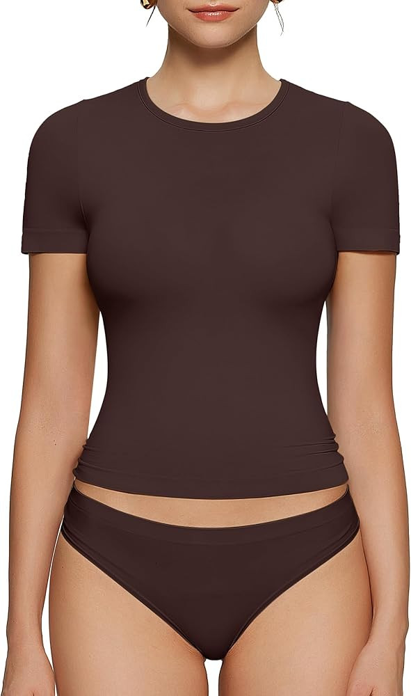 OEAK Womens Short Sleeve T-Shirt Shirts Crew Neck Basic Tee Shirts Soft Smoothing Seamless Tshirt... | Amazon (US)