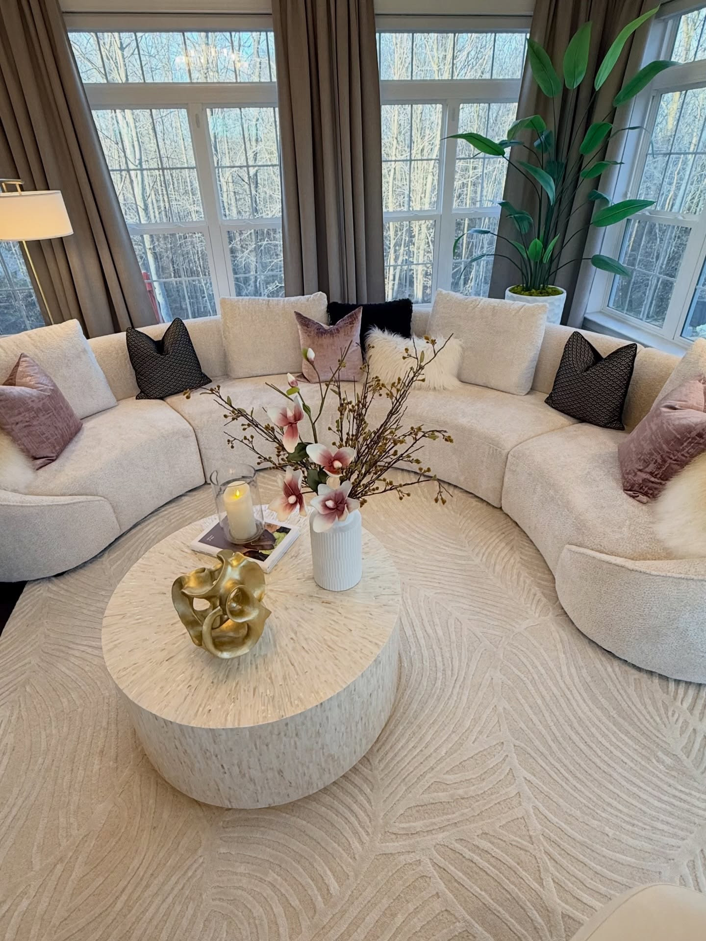 A room with a beautiful view🥰

 🌟Follow @dollhouse_interiors for more home decor styling and inspirations. 

Comment “Shop” to get a direct message with the links🛍️.

#modernglam #Springdecor #homedecorinspiration #beautifulhomes #zgallerieinspired