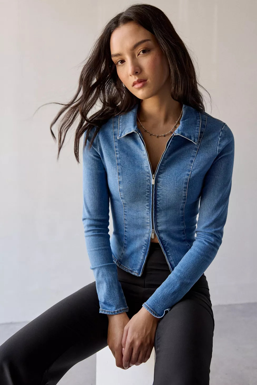 UO Ledia Slim Long Sleeve Zip-Front Denim Shirt | Urban Outfitters (US and RoW)