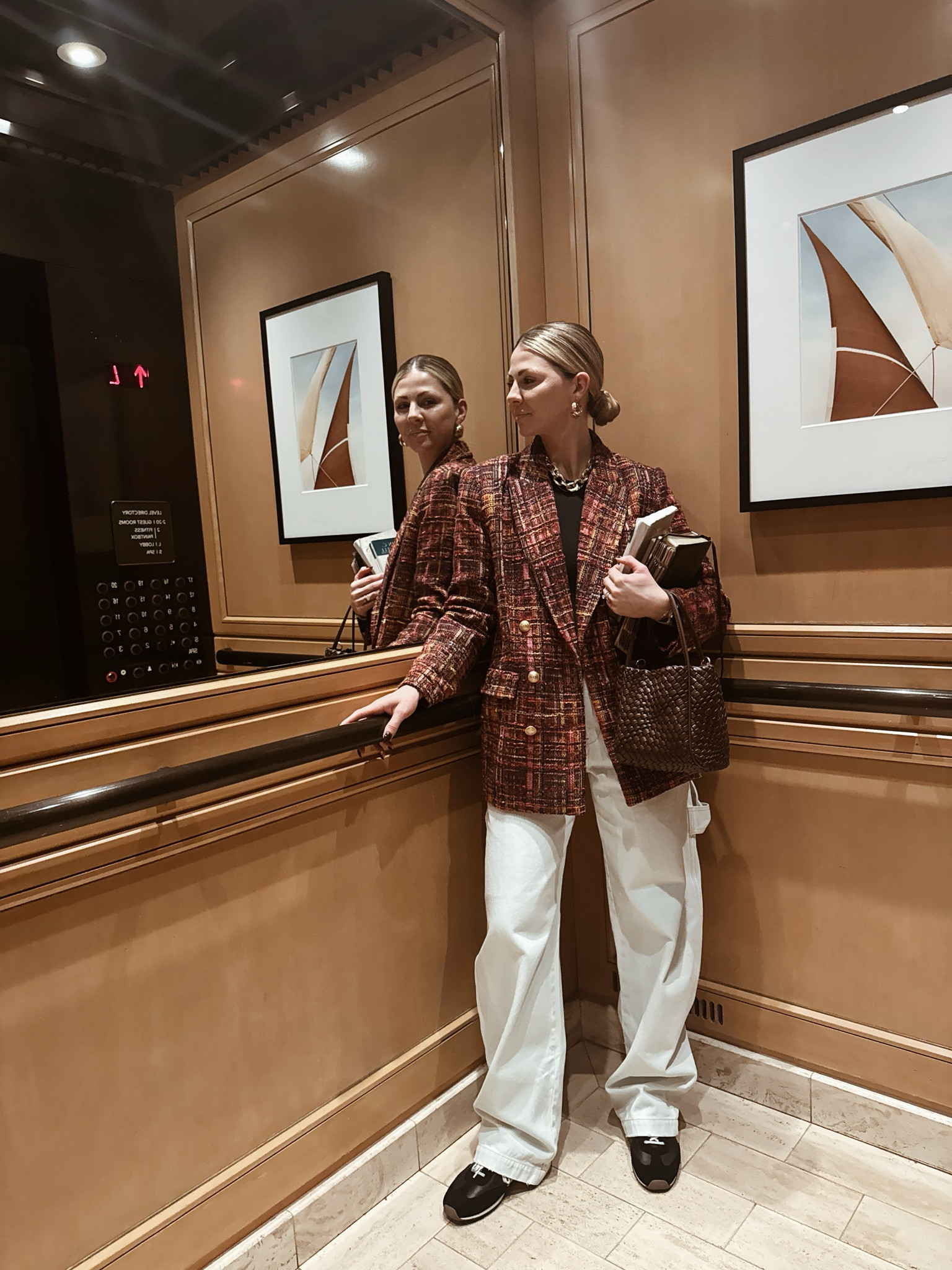 Evie captured me on the Elevator .. my comfortable Sunday morning outfit ✨

#LTKWorkwear #LTKOver40 #LTKTravel