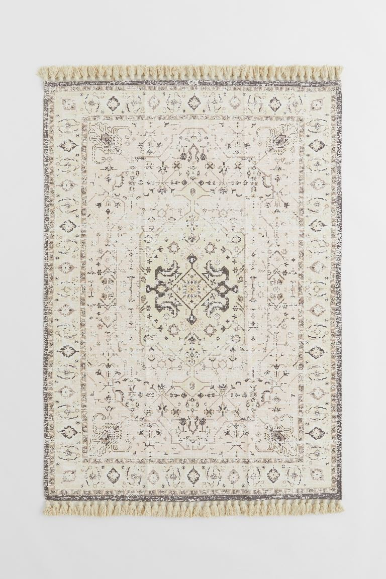 Patterned Rug with Tassels | H&M (US + CA)