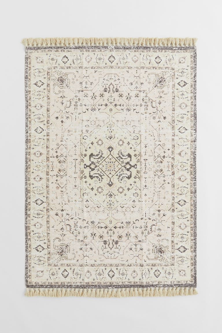 Tasselled patterned rug | H&M (UK, MY, IN, SG, PH, TW, HK)