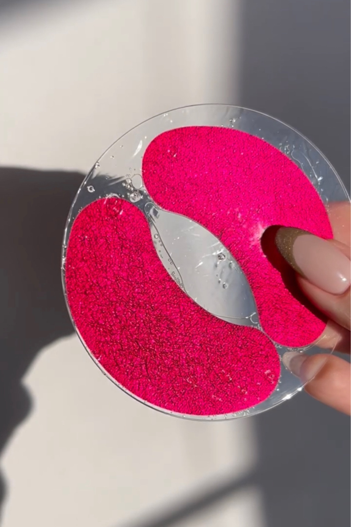 Obsessed with these eye mask in Pantone Viva Magenta color of the year 😍🌺

#LTKbeauty #LTKSeasonal #LTKU