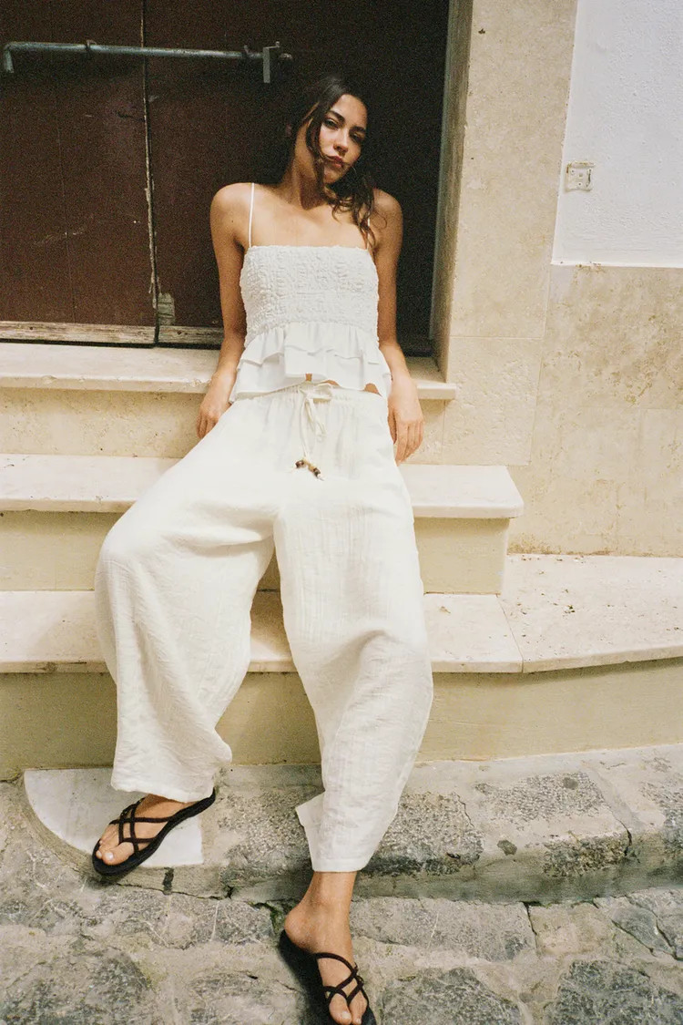 RUSTIC BARREL TROUSERS | Zara UK