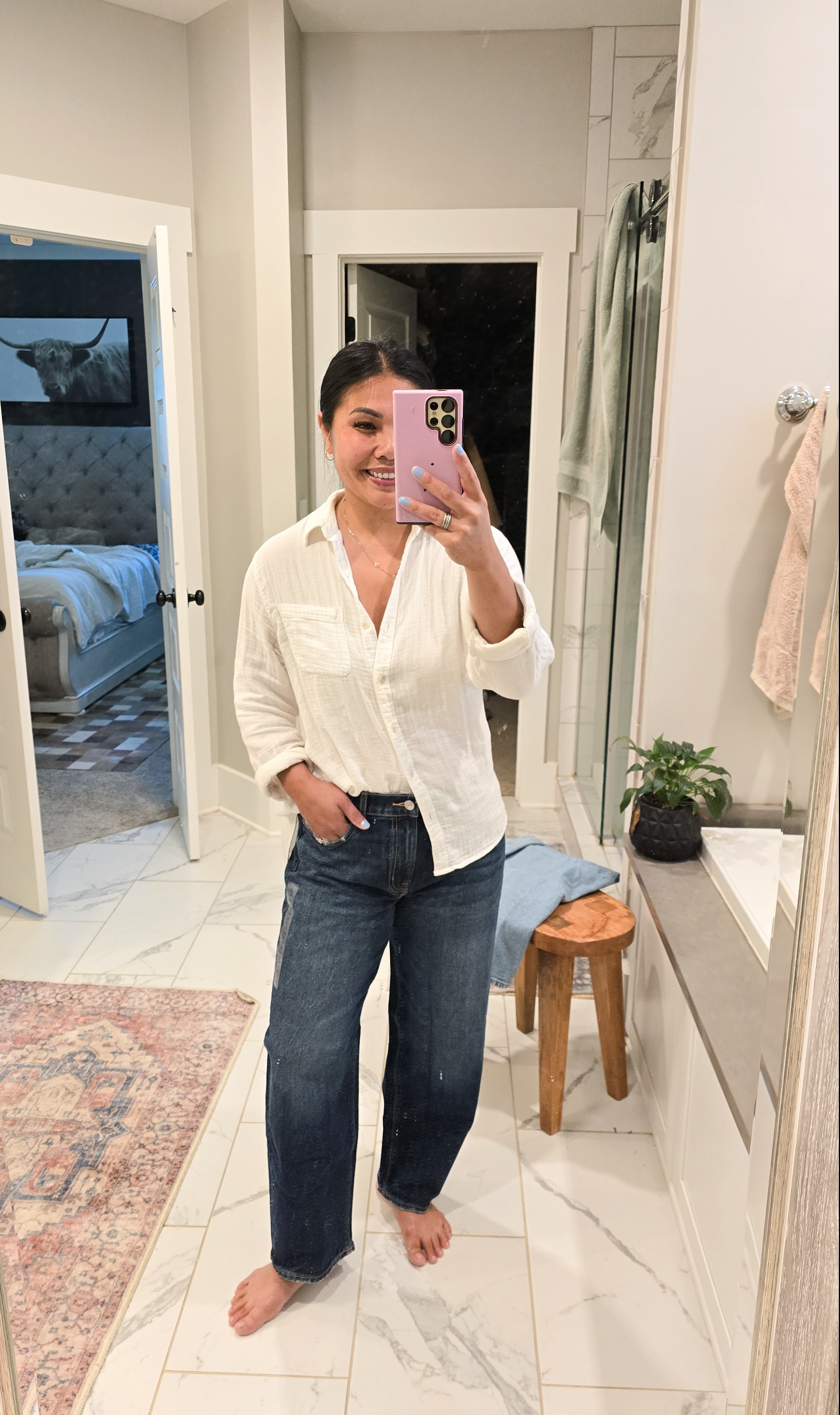 American eagle barrel jeans are it.  Love that it doesn't make me bow legged. #barreljeans #ae 

#LTKSaleAlert #LTKFindsUnder50 #LTKStyleTip