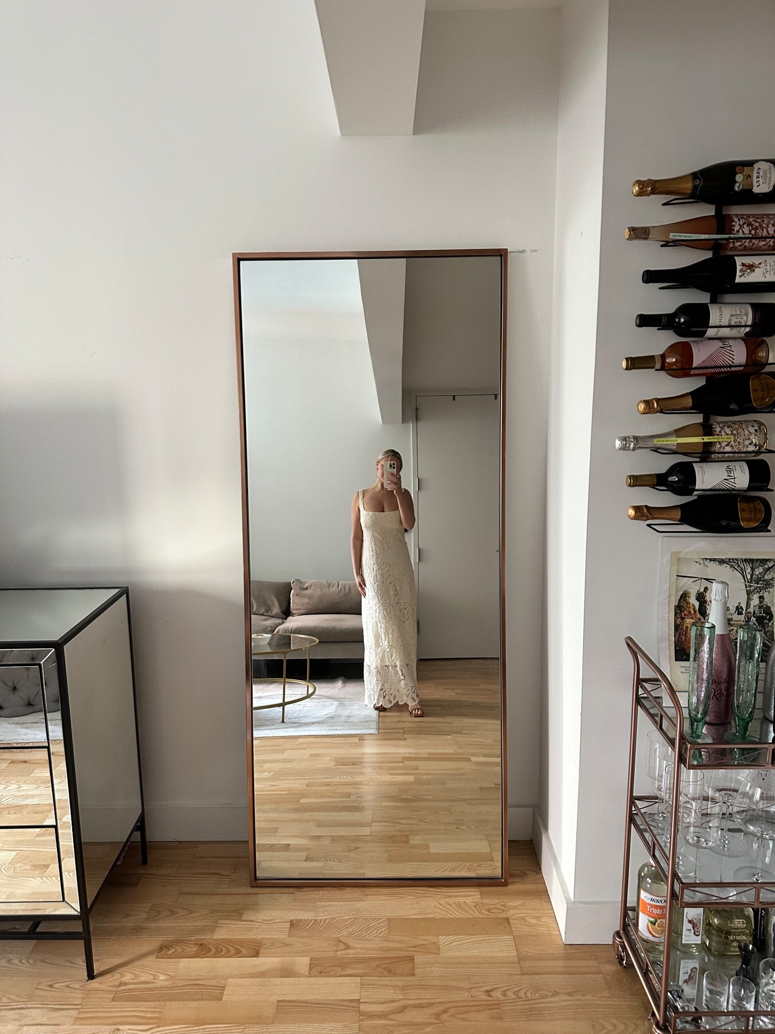 The prettiest white lace dresss