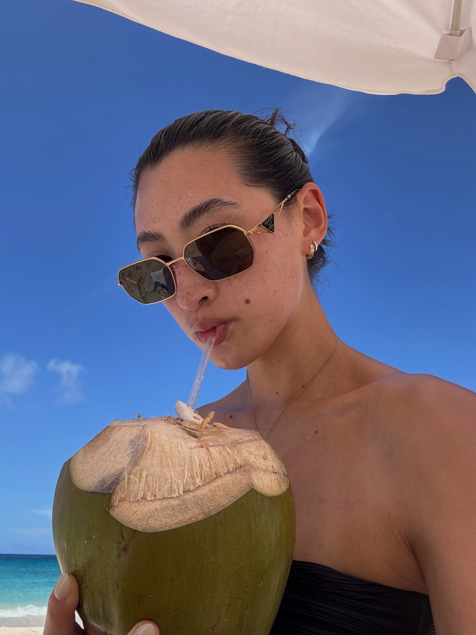 Summer sunnies

#LTKTravel #LTKBeauty #LTKStyleTip