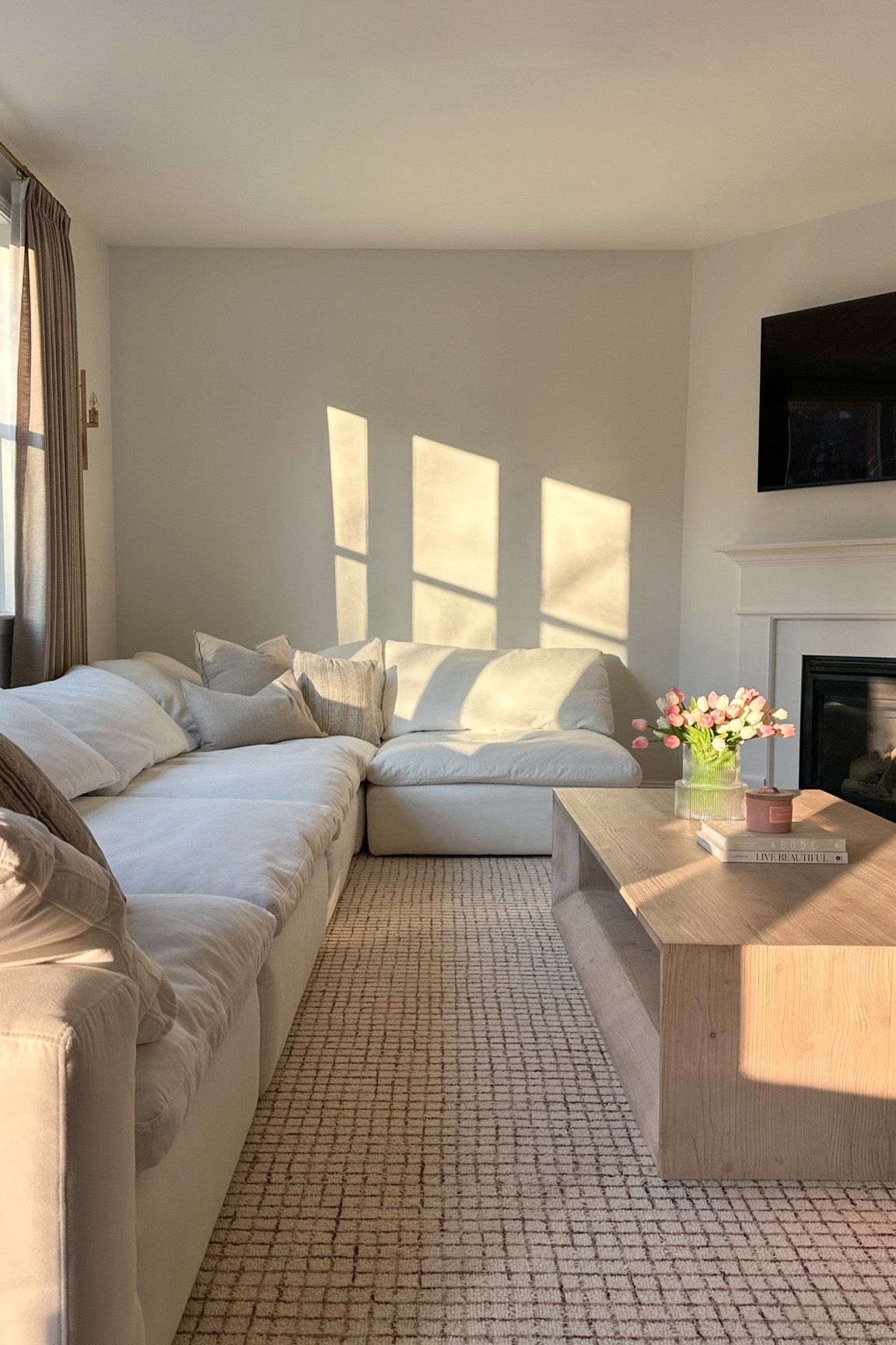 Living room refresh🌿

#LTKsalealert #LTKhome #LTKSeasonal