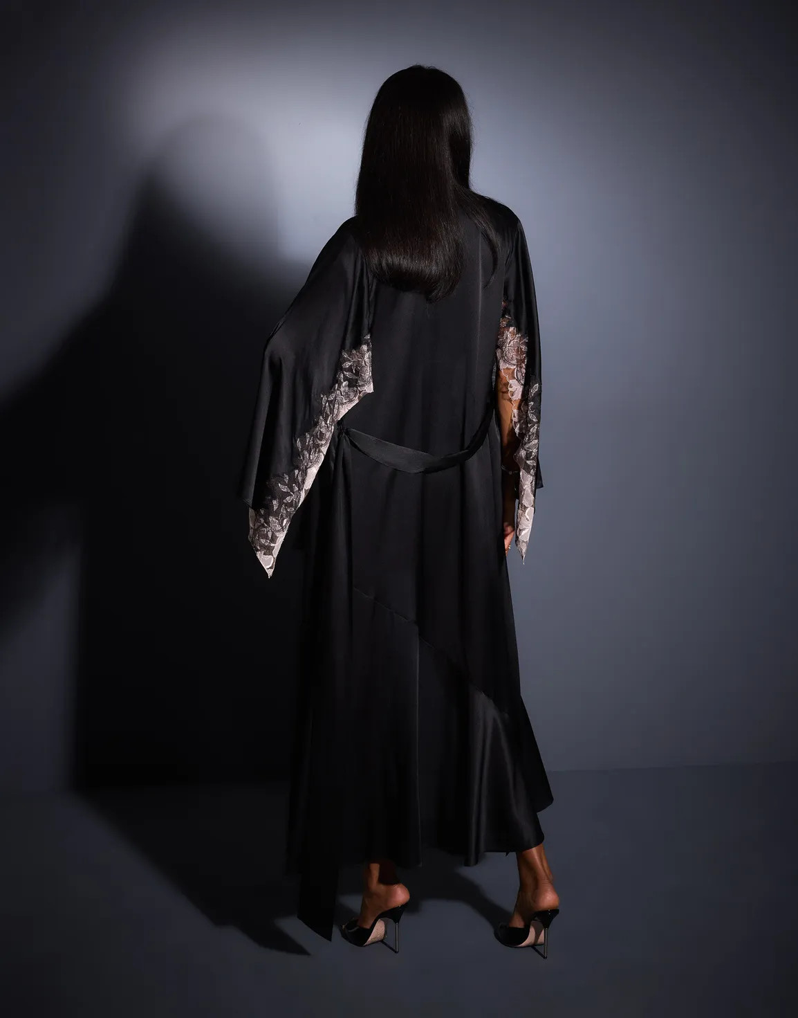 Vitoria Long Dressing Gown  in Black/Blush | By Agent Provocateur | Agent Provocateur (US)