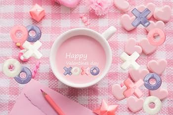 Valentine's Day Hugs & Kisses Gummi Candy, Allergy Friendly, Non-GMO, No Artificial Sweeteners Gu... | Amazon (US)