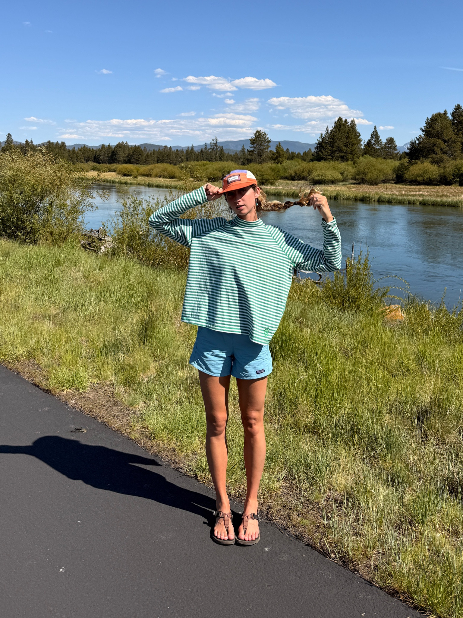 Summer granola girl uniform. Patagonia baggies are the BEST for summer  