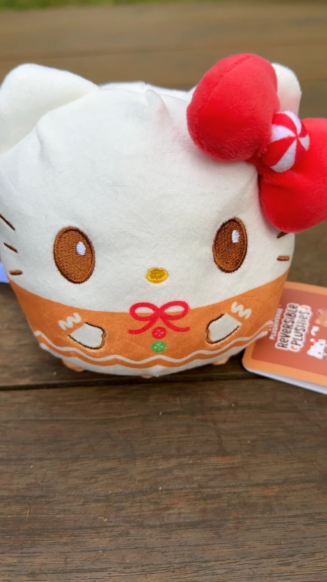 TeeTurtle Hello Kitty 4” Reversible Christmas Plush Gingerbread Toy

#LTKHoliday #LTKKids