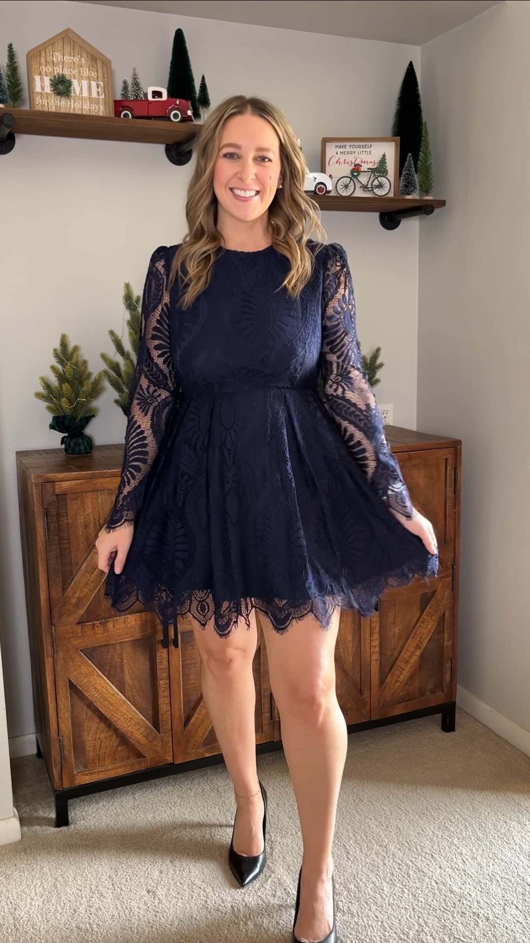 Holiday dress // holiday outfit // holiday party // Christmas outfit // Christmas party // Christmas dress // NYE dress // NYE outfits 