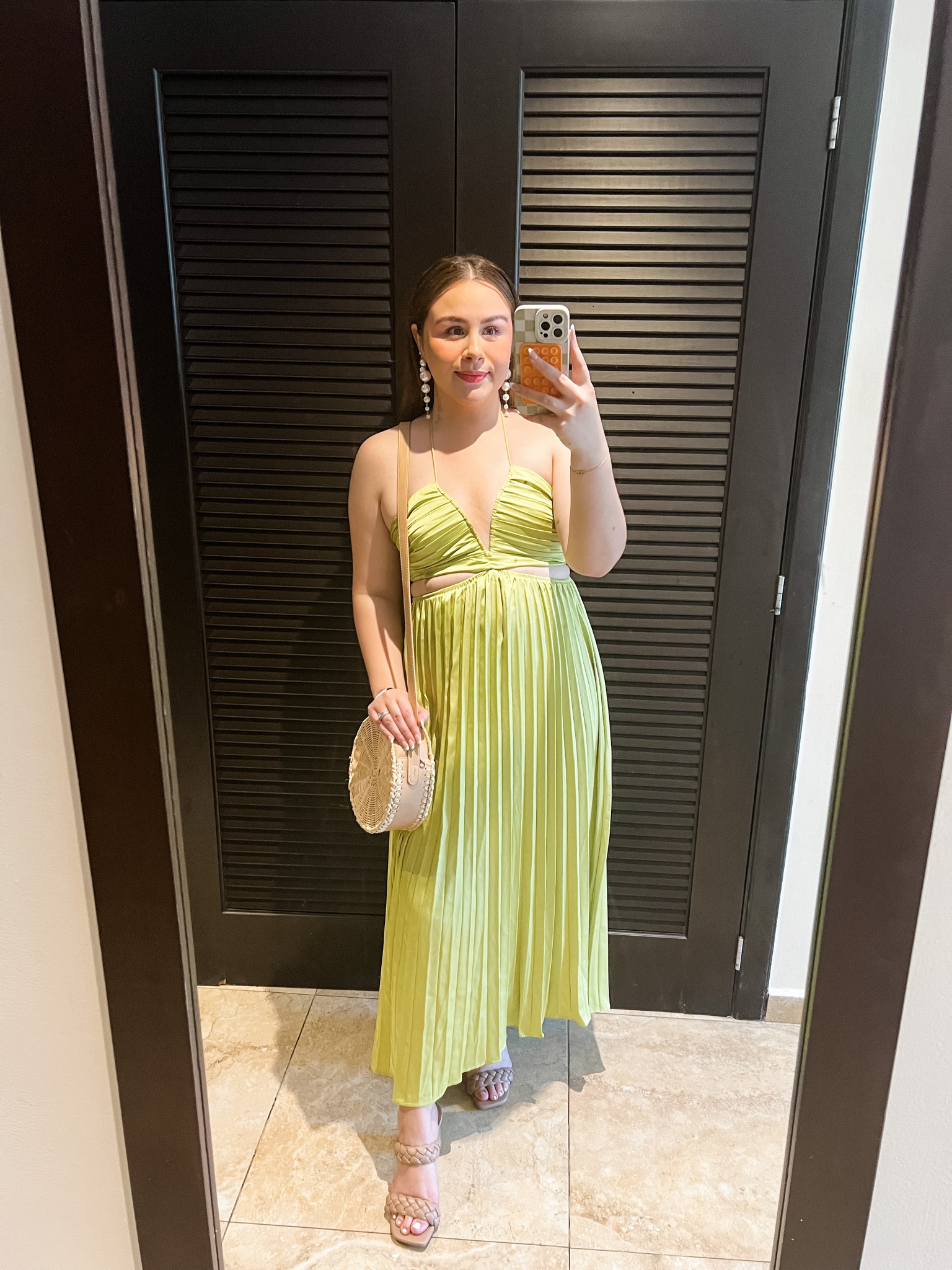 True to size I ordered a L
Wedding Guest 
Summer Dresses 
Summer Outfit 