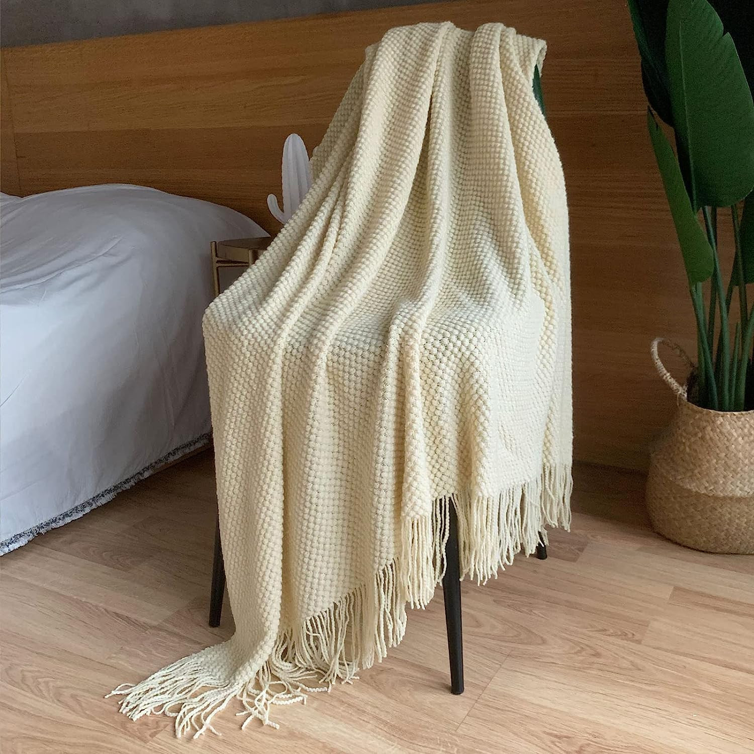 LOMAO Knitted Throw Blanket with Tassels Bubble Textured Lightweight Throws for Couch Cover Home ... | Amazon (CA)