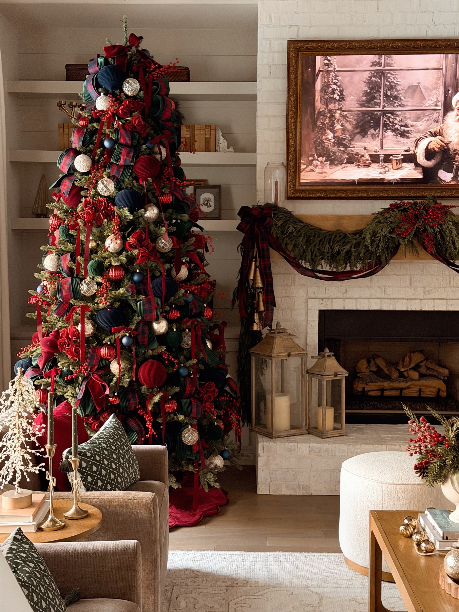 My Texas House grand source Christmas treee

#LTKHome #LTKSeasonal #LTKHoliday