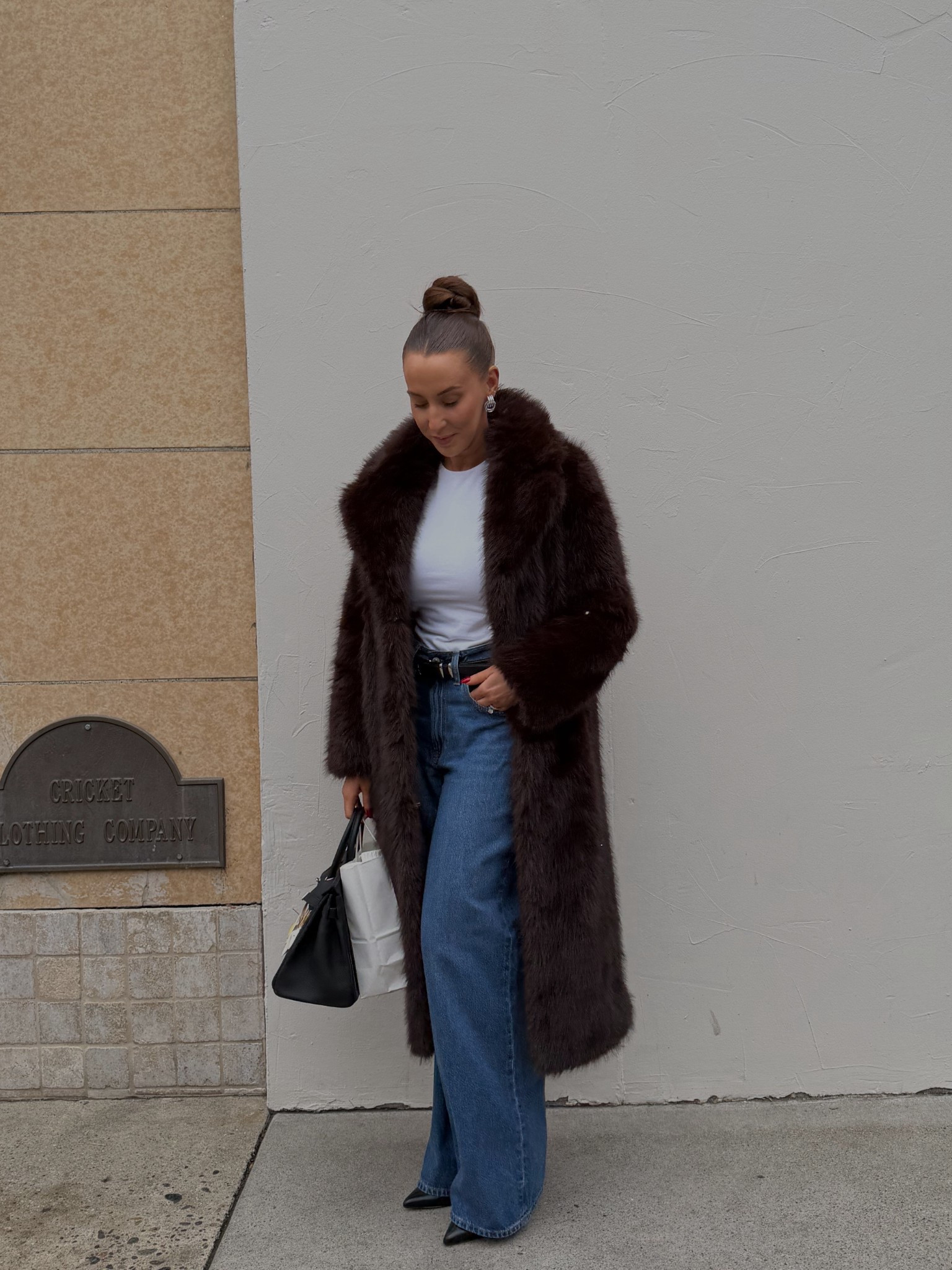 over dressed in Montana 🏔️ 

Faux fur jacket: M
Denim: 29 Long
Bodysuit: Large (need a medium) 


#LTKootd #LTKdayinmylife #LTKSeasonal