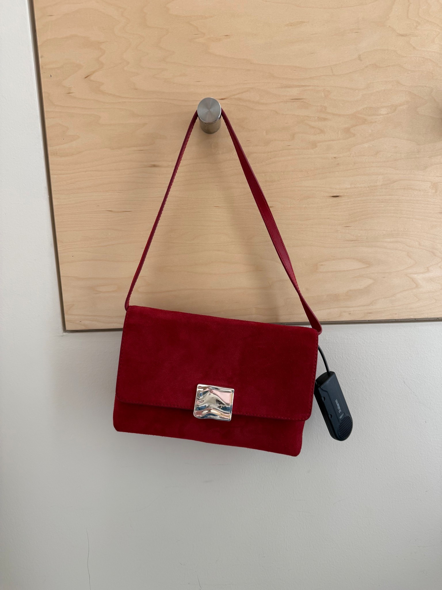 The most beautiful red suede bag with silver buckle from Madewell!! 

#LTKxMadewell #LTKItBag