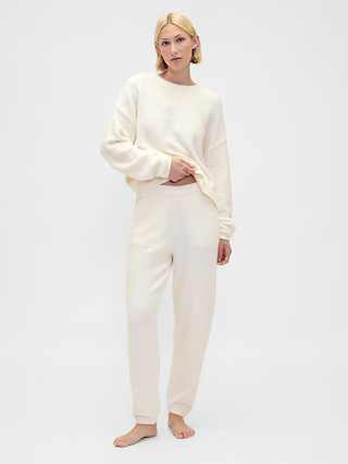 CashSoft Boucle Sweater Joggers | Gap (CA)