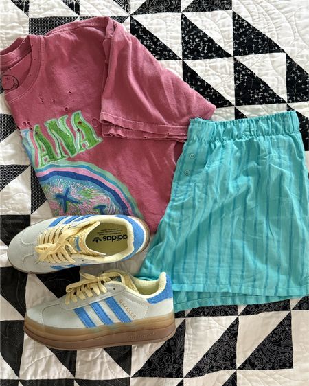 Comfy and casual bump friendly colorful outfit idea 

Boxer shorts outfit, oversized tee, adidas, colorful sneakers

#LTKStyleTip #LTKBump #LTKFindsUnder50