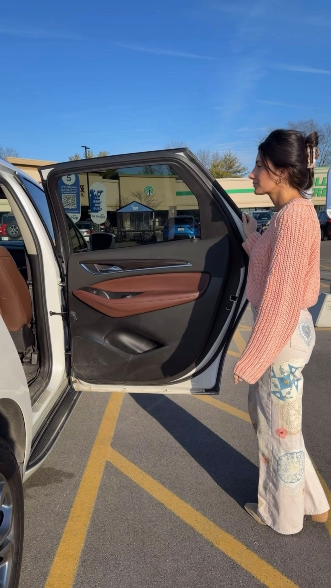 I’ve worn this whole outfit 6 times since I got these jeans a couple weeks ago!!! They’re my new favorites. So cute I feel pretty in them




#LTKootd #LTKdayinmylife #LTKSeasonal