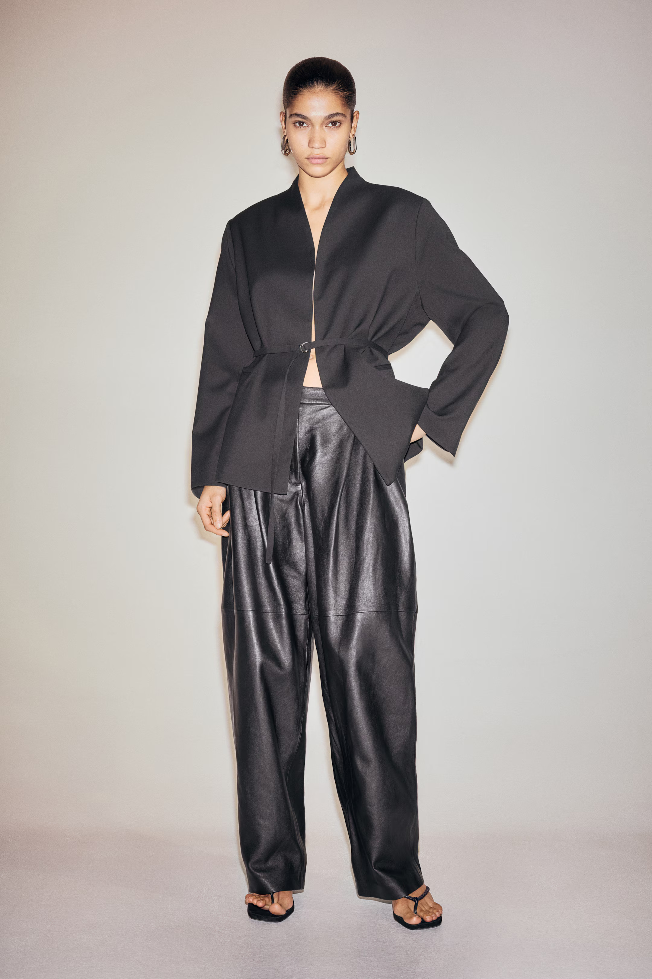 Belted blazer | H&M (UK, MY, IN, SG, PH, TW, HK)