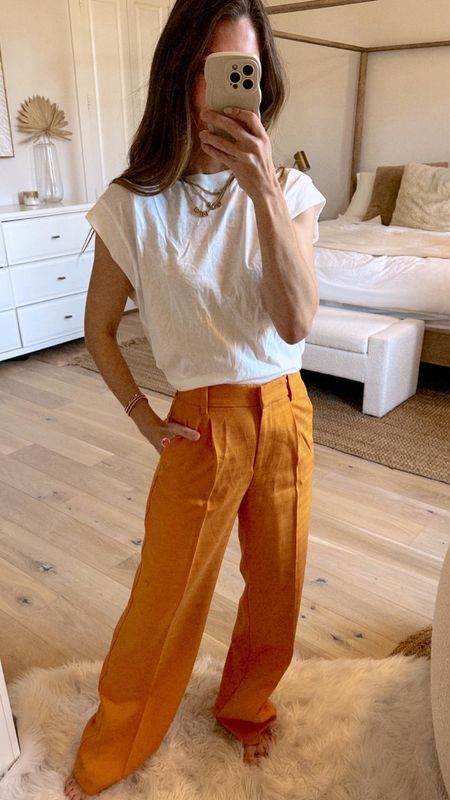 These trousers!! Love these orange pants. Wearing a 2.Great vacation outfit. Target tee  


#LTKtravel #LTKFind #LTKunder50