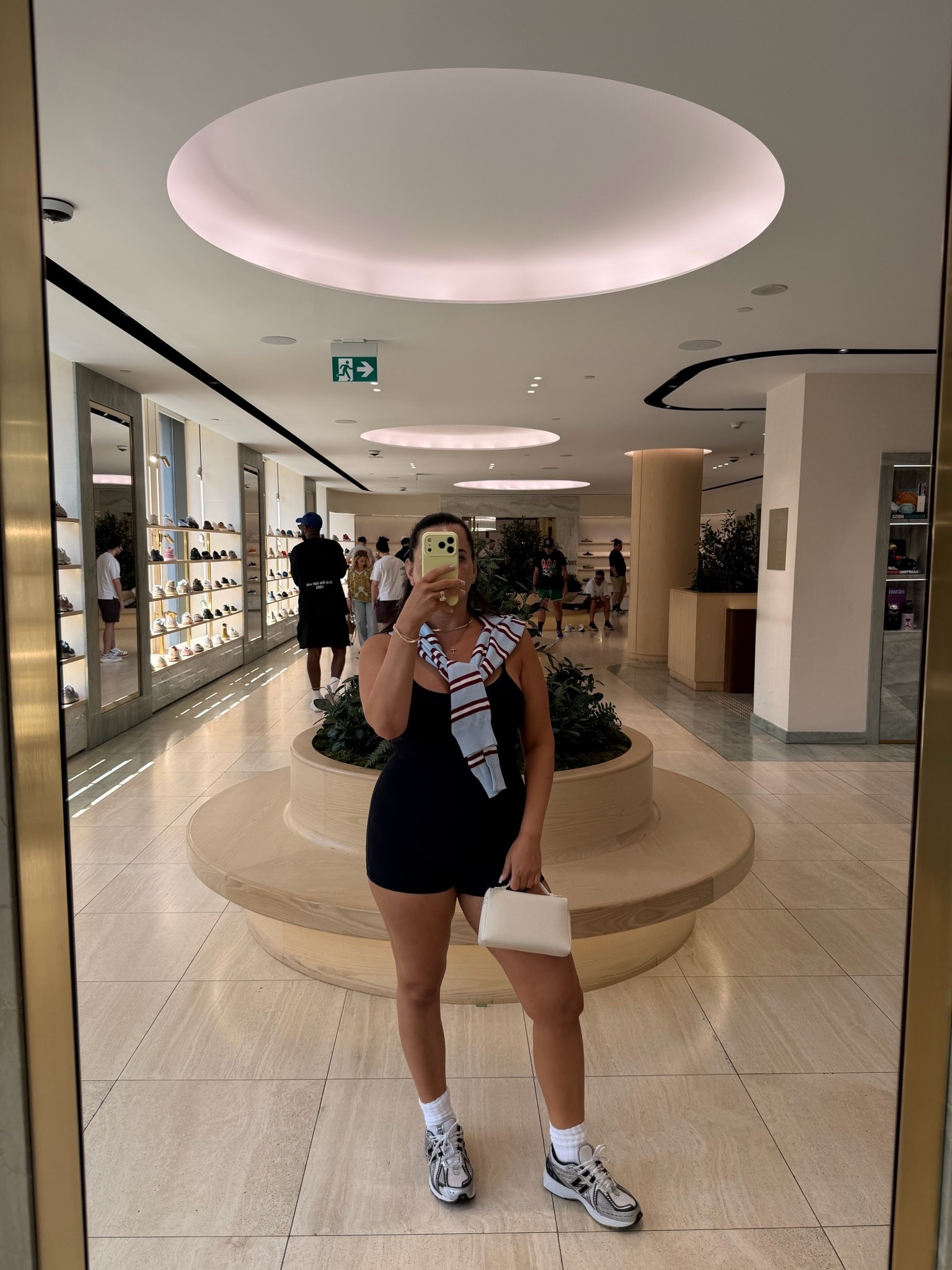shopping in yorkville
@Aritzia

#LTKootd #LTKTravel #LTKdayinmylife