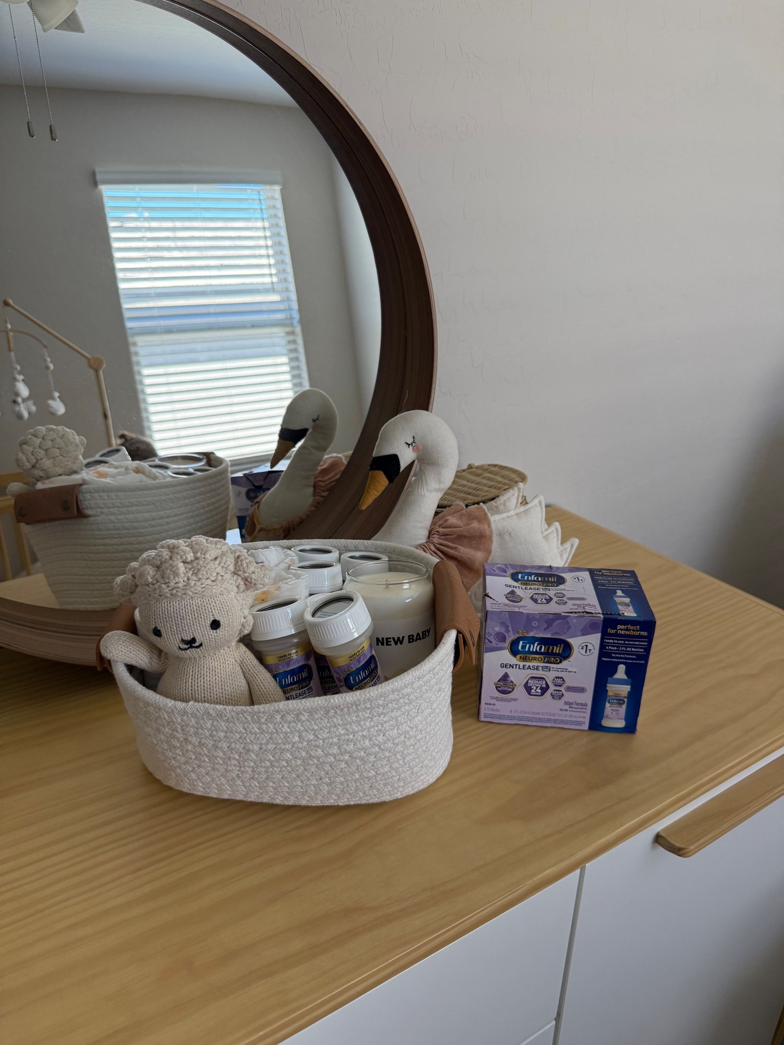 #ad Gentle, complete nutrition you can trust. 💜As a nurse and mom, I recommend @enfamil NeuroPro Gentlease ready to use bottles that help ease fussiness, gas, and spit up, often in just 24 hours, with DHA for brain development and HuMO6 for immune support. Available @target for busy parents like us. #enfamil #TargetPartner #Target

#LTKBump #LTKFamily #LTKBaby